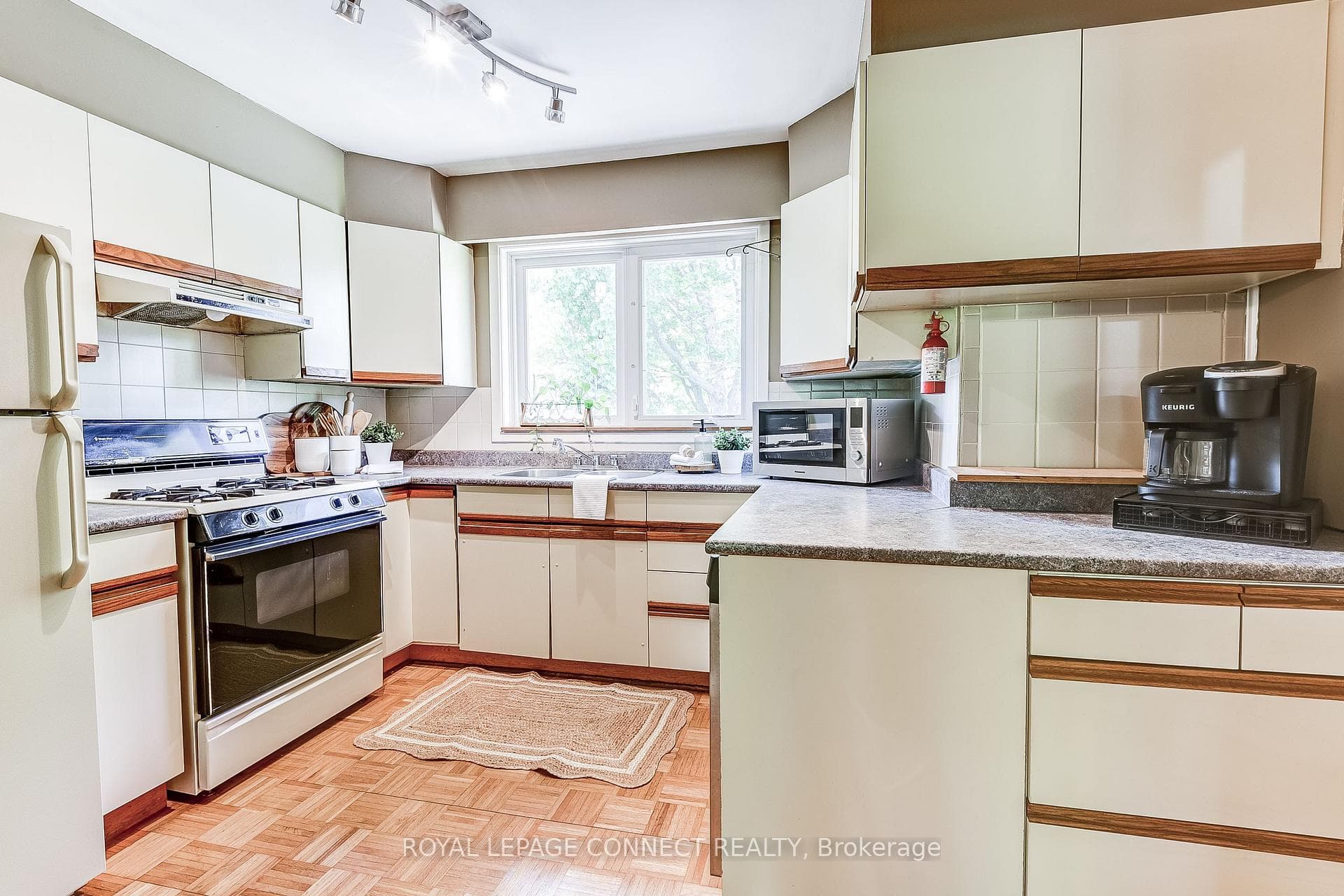 188 Island Road photo 9