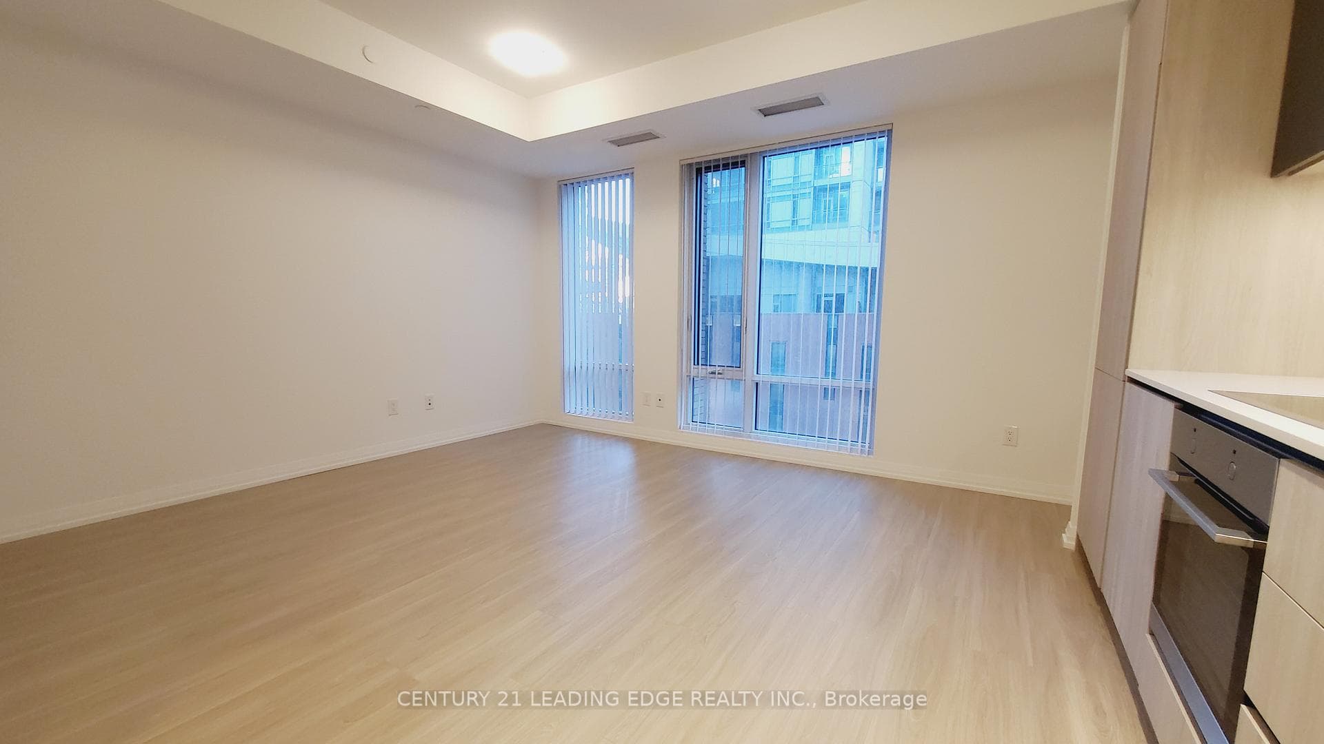 8 Widmer Street Unit 706 photo 11