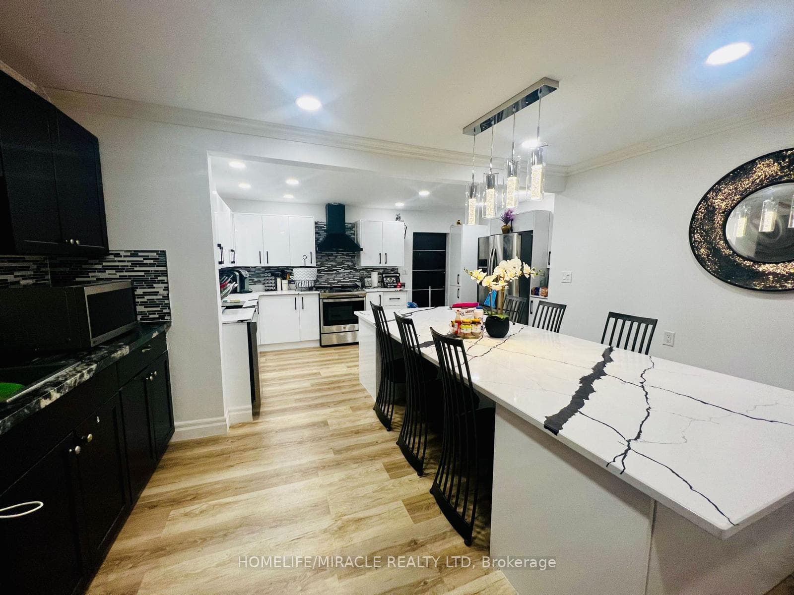 2628 Buckingham Drive photo 10