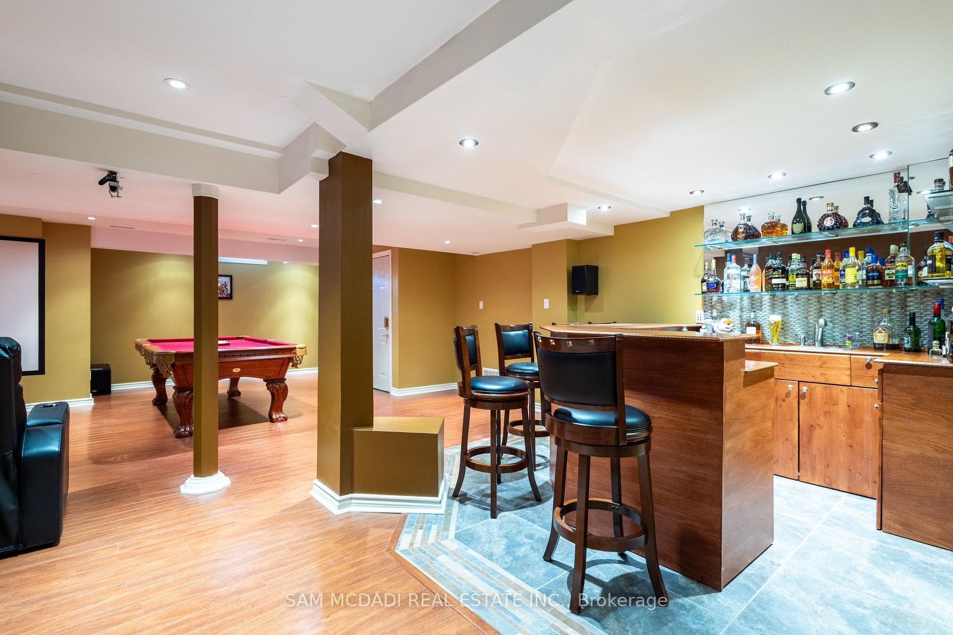 26 Supino Crescent photo 37