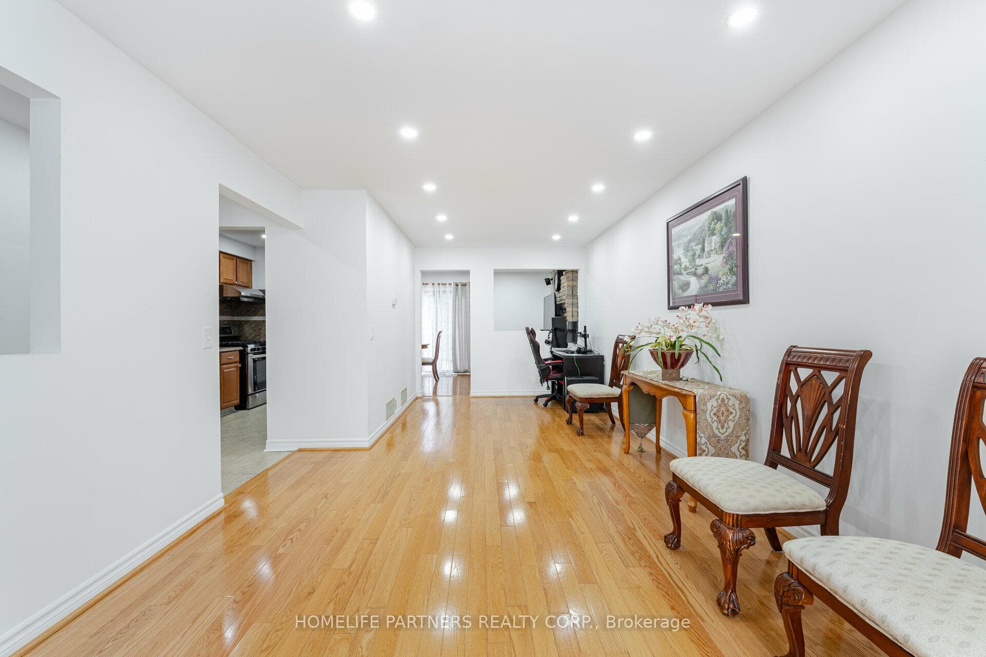 6 Nabob Crescent photo 10