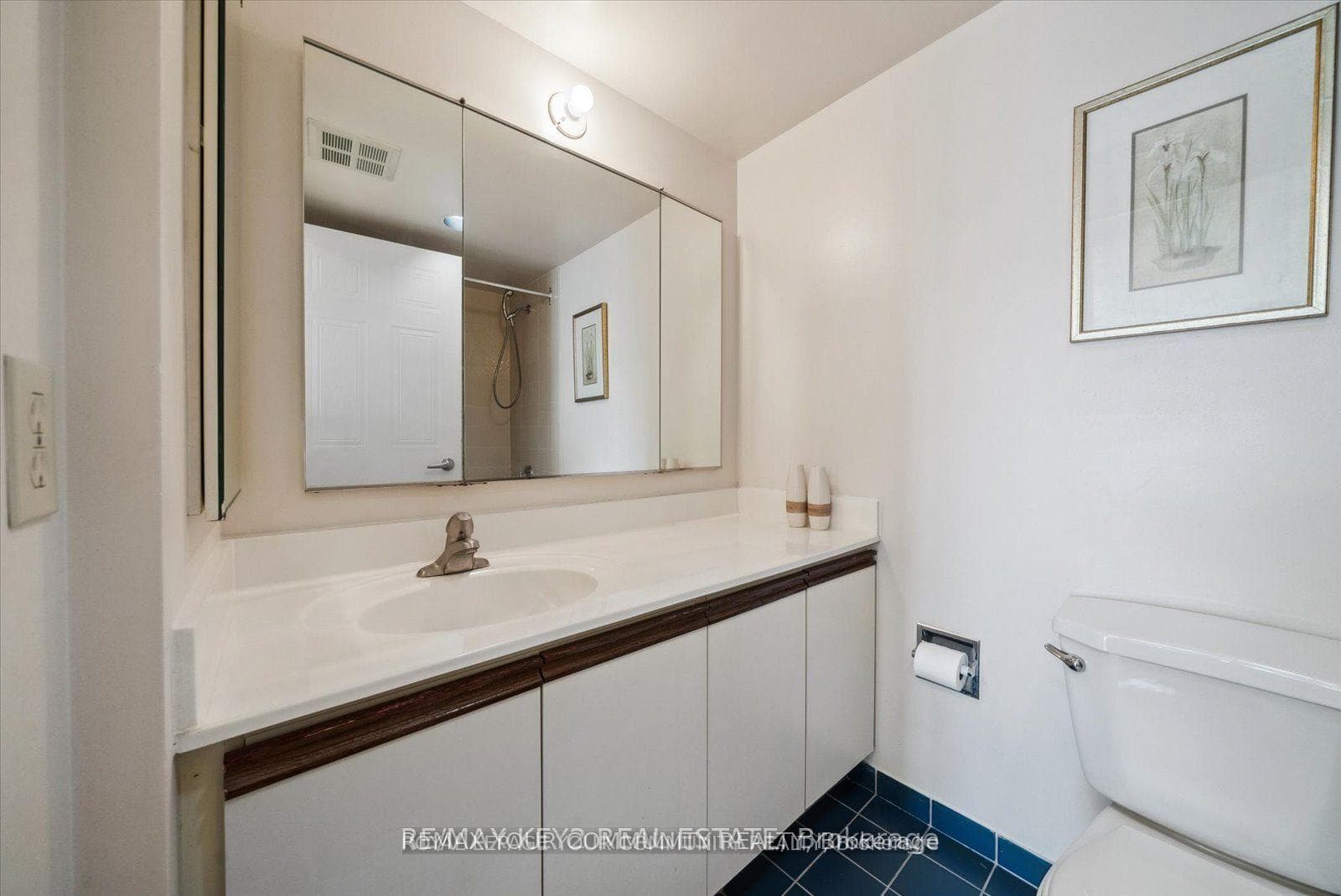 225 Bamburgh Circle Unit 511 photo 13