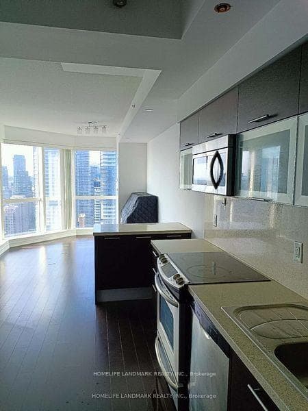 386 Yonge Street Unit 4616 photo 10