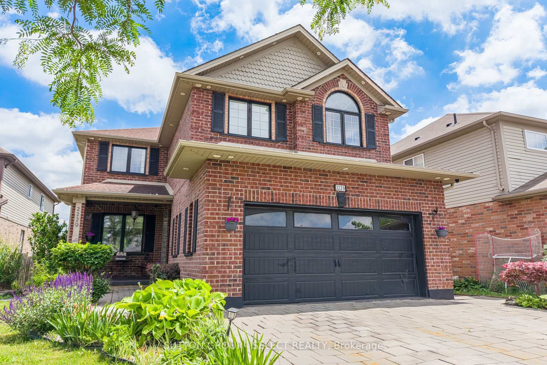 2 Car Attached Garage with Side Entrance
