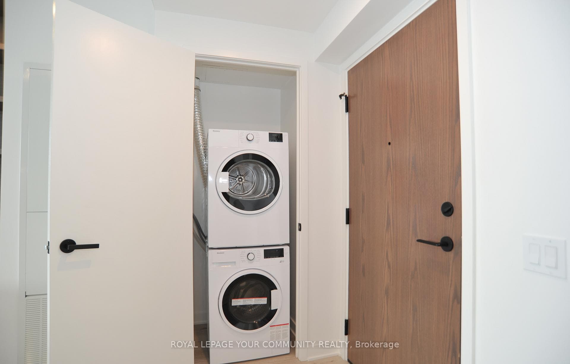 55 Charles Street Unit 5006 photo 10