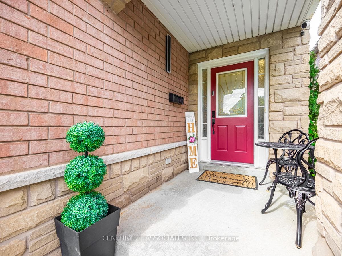 5159 Oscar Peterson Boulevard photo 3
