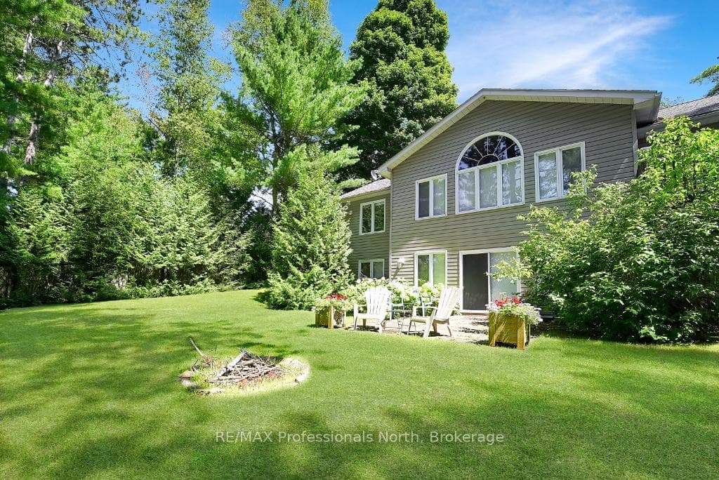 1049 Lofty Pines Lane photo 25