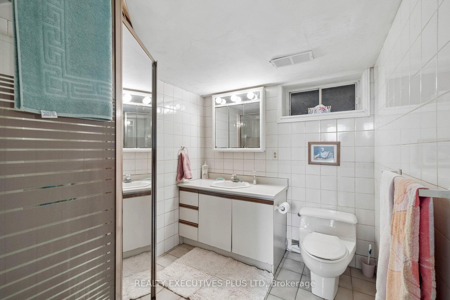 Ground Bathroom