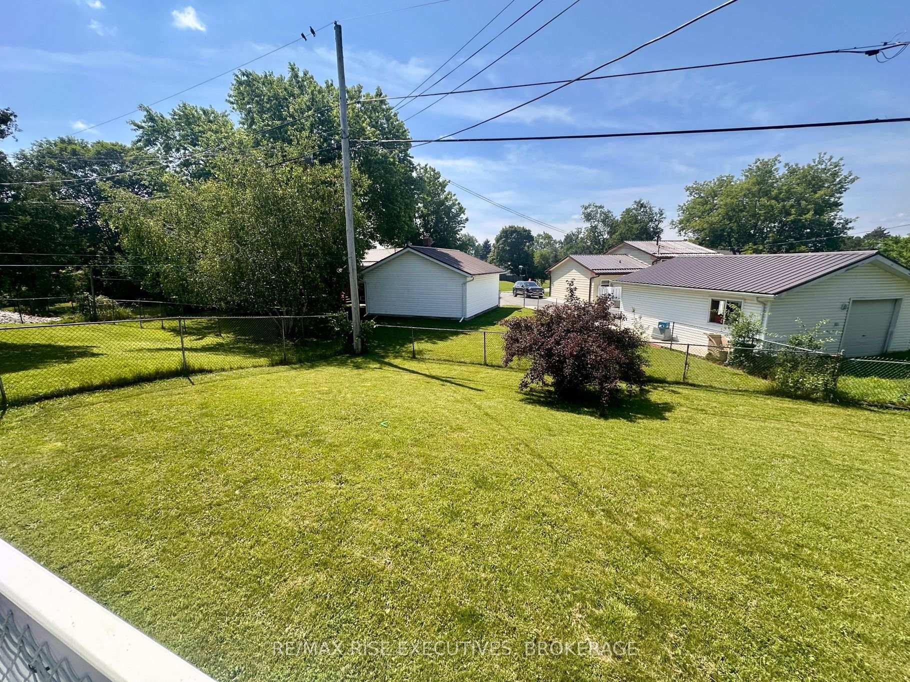 214 Amherst Drive photo 22