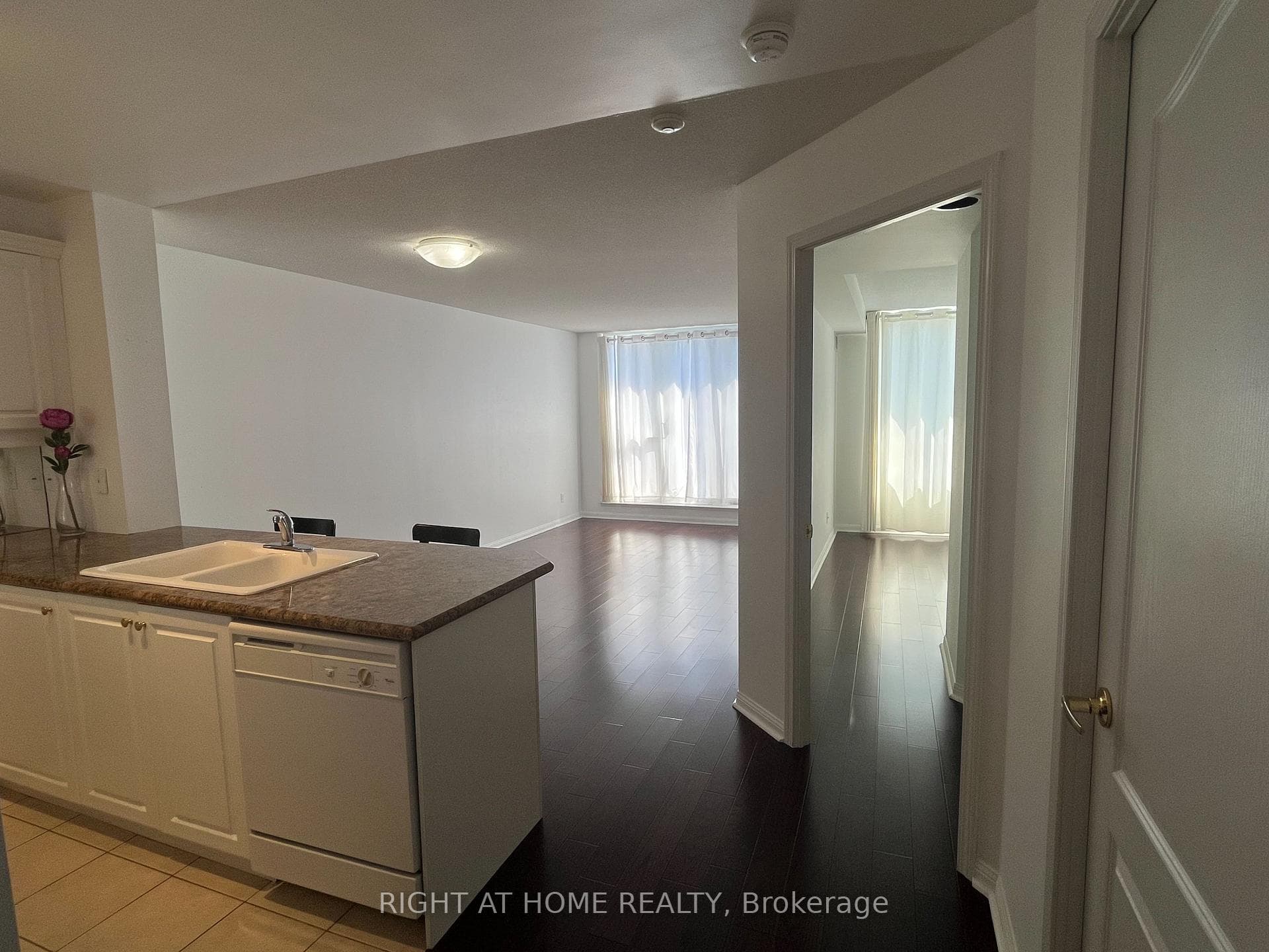 3130 Yonge Street Unit PH1 photo 8
