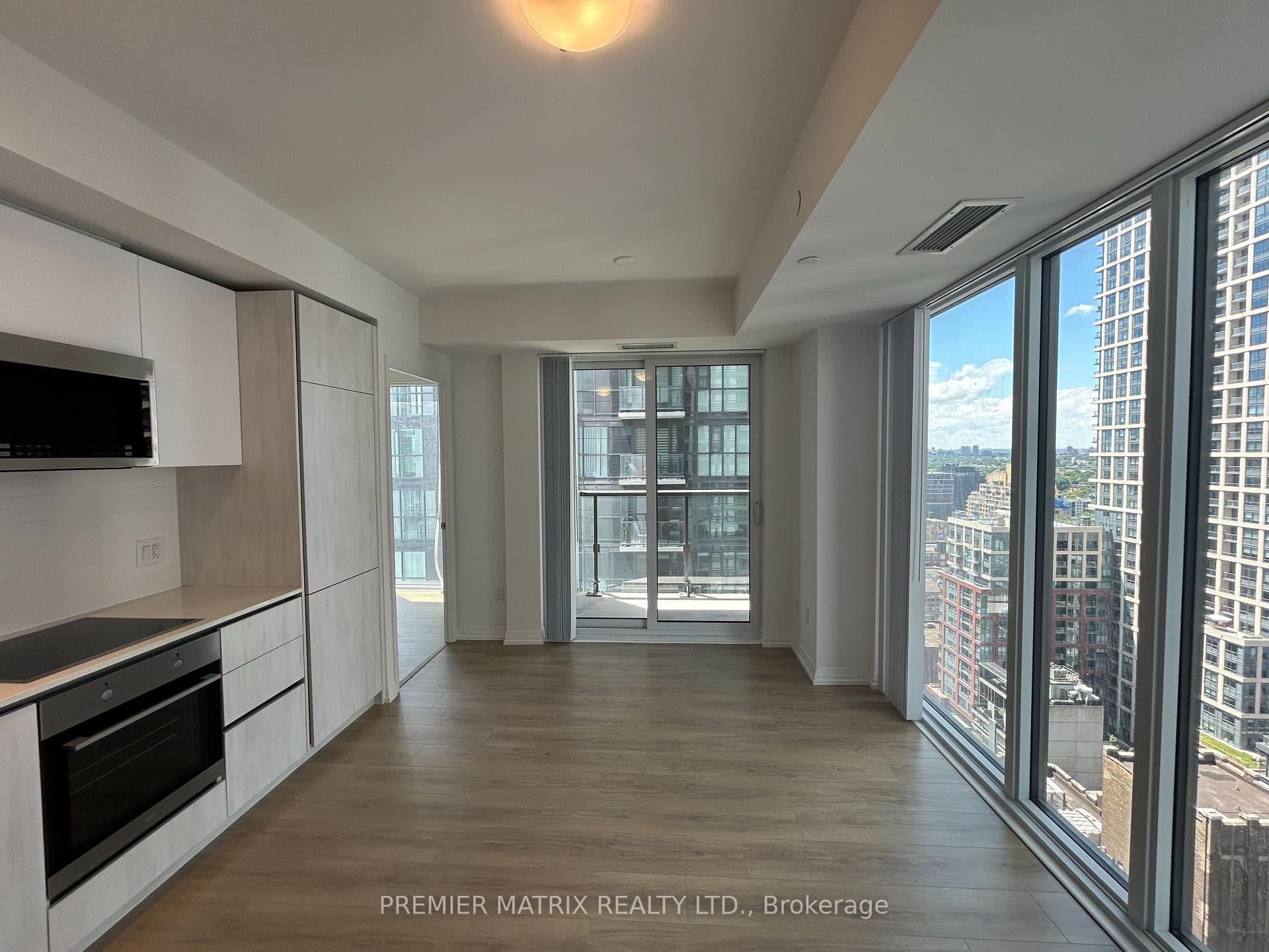8 Widmer Street Unit 2703 photo 6