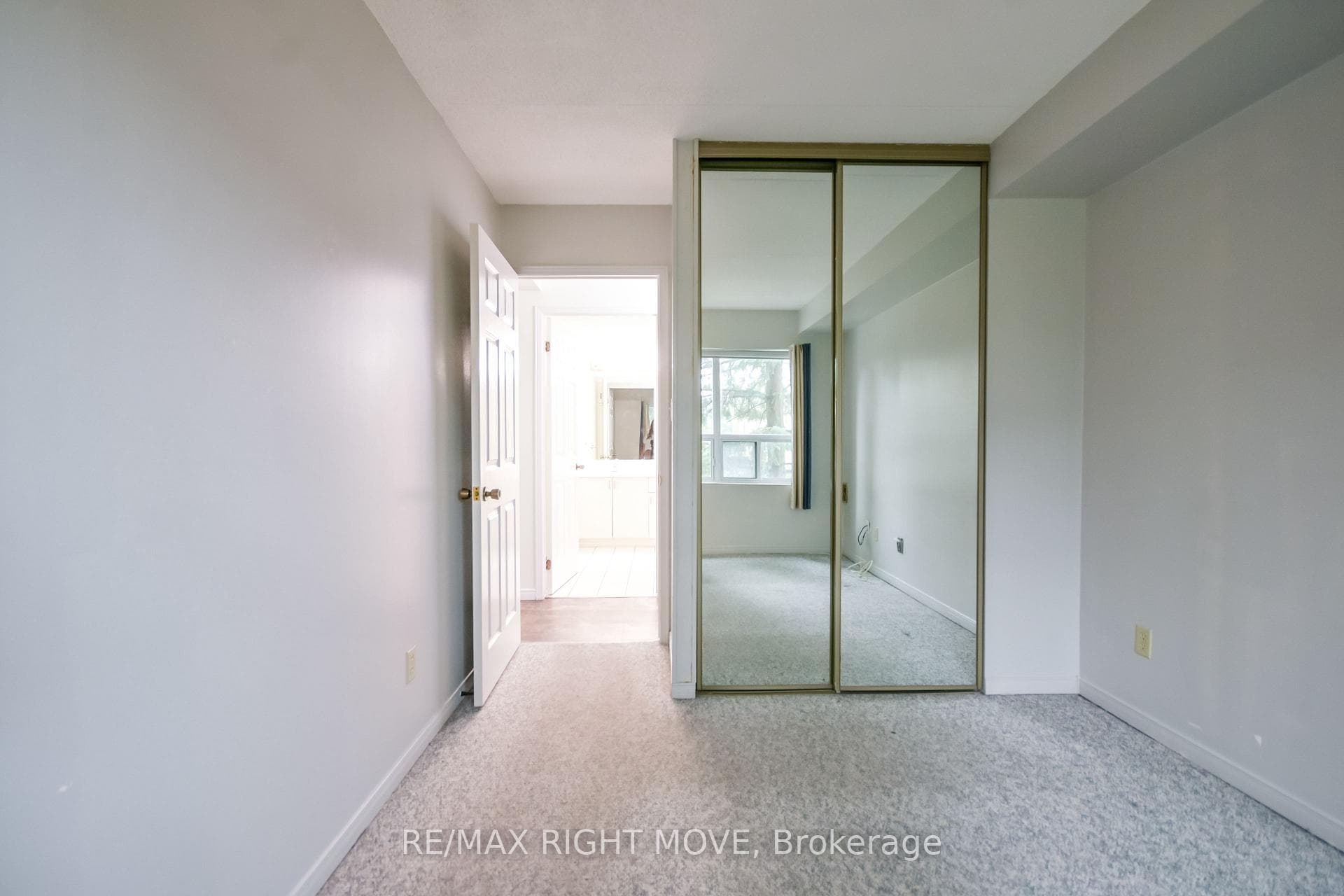 54 Fittons Road Unit 306 photo 31