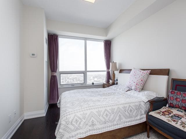 5 Sheppard Avenue Unit 4323 photo 17