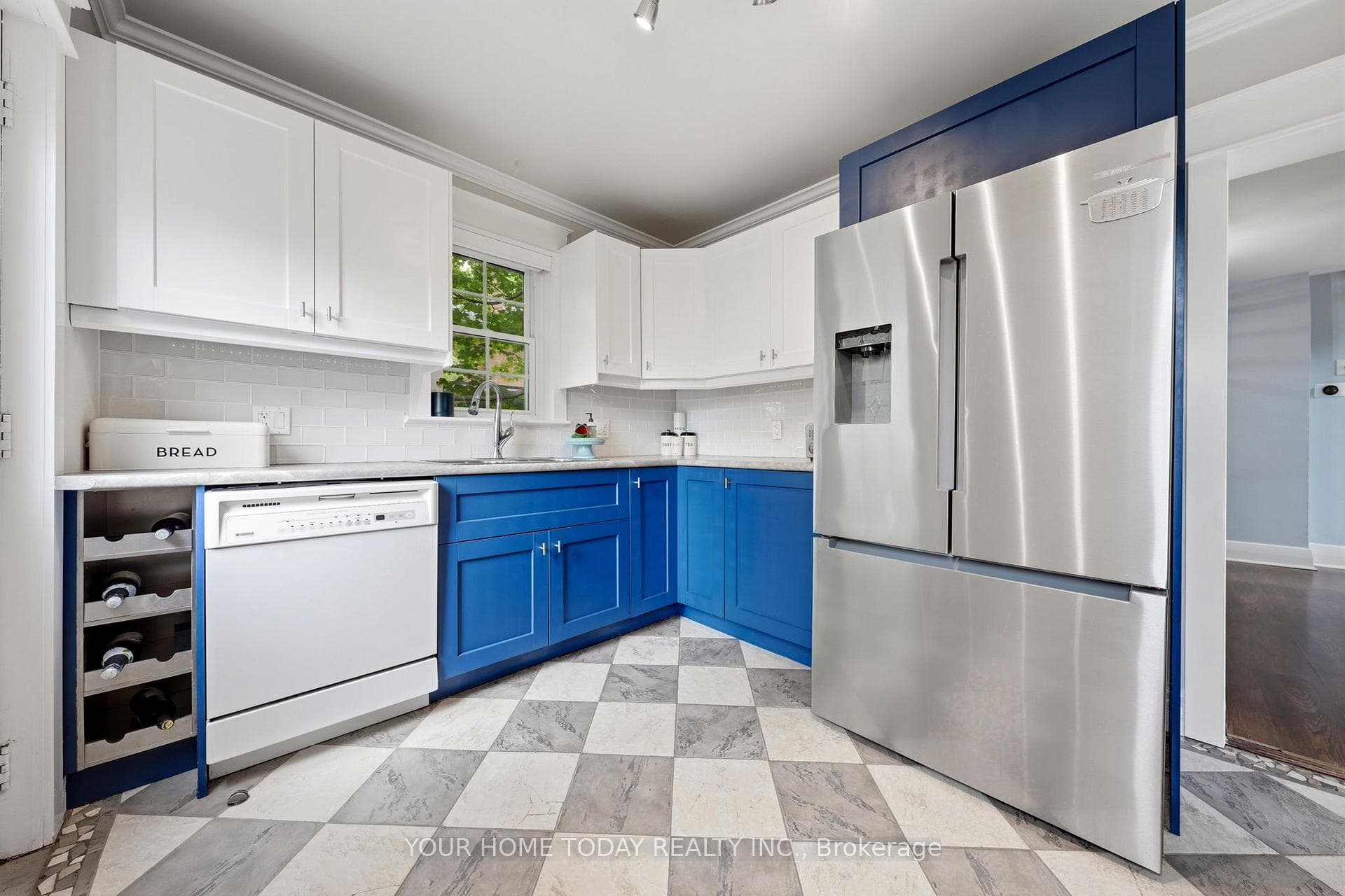 7 Albert Street photo 10