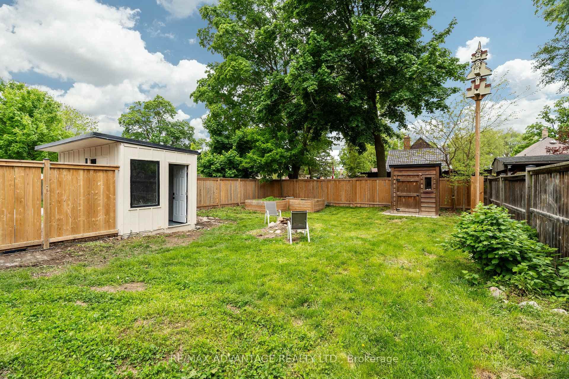 52 Beattie Avenue photo 37