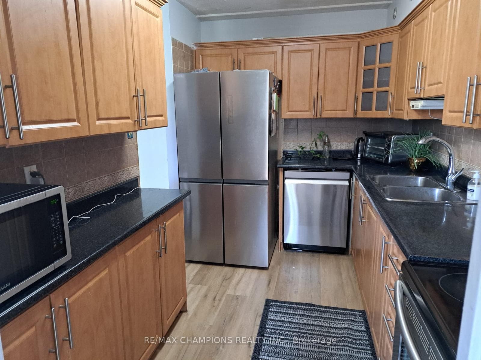 1050 Stainton Drive Unit 112 photo 8