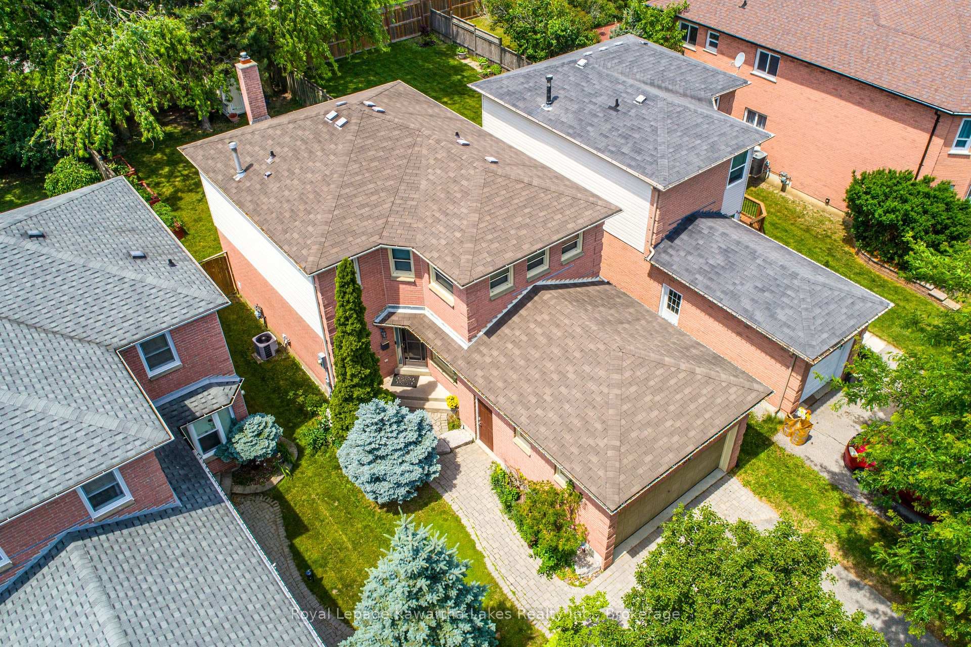 38 Lipton Crescent photo 5