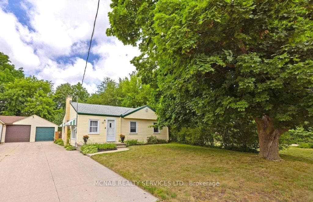 52 Broadway Avenue photo 28