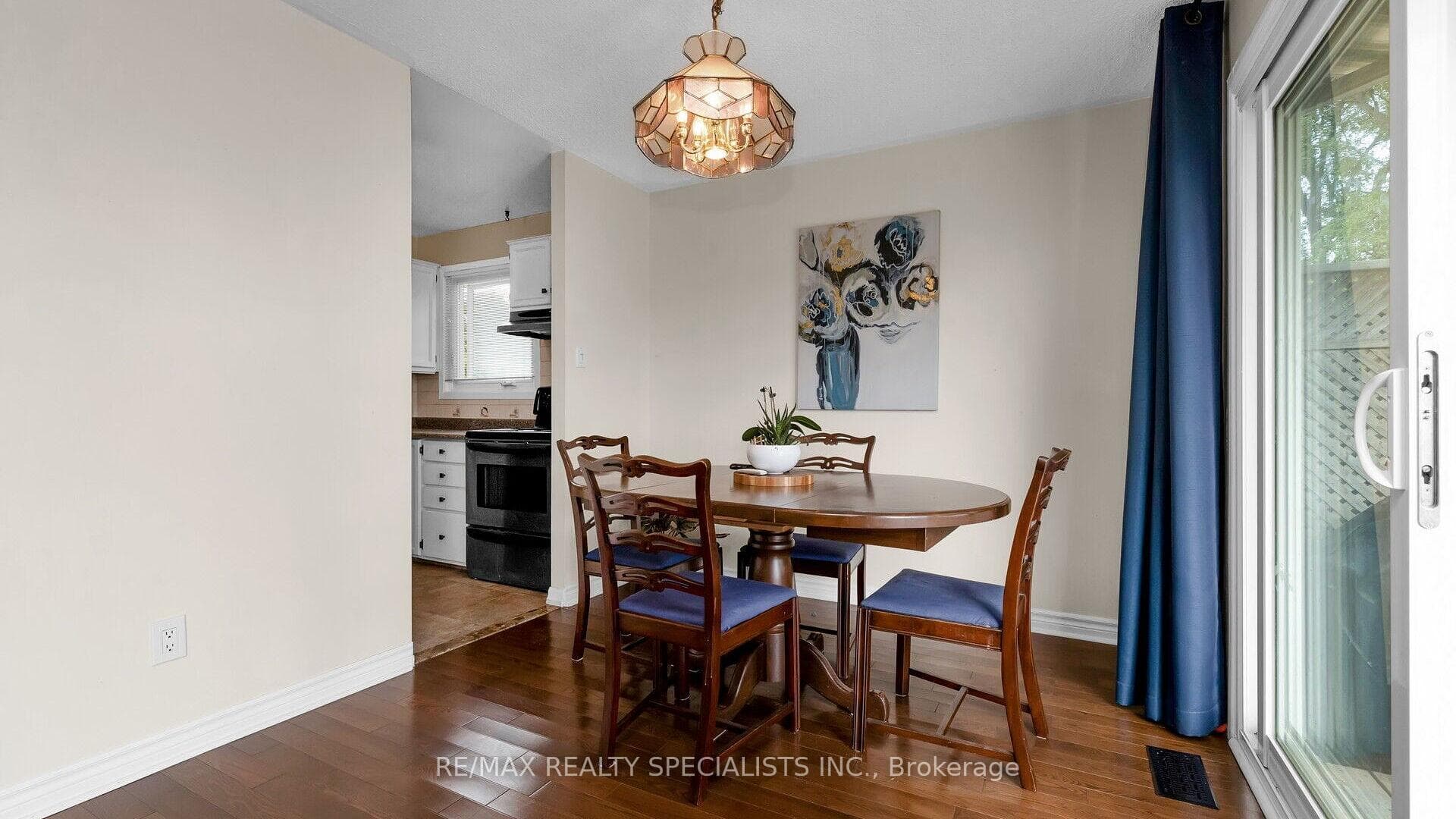 12 Huntington Court photo 12
