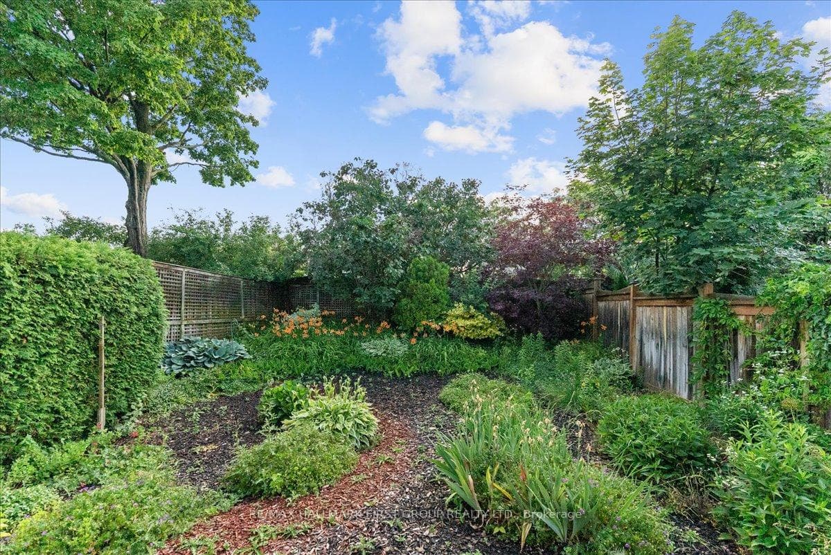 16 Goodfellow Street photo 41