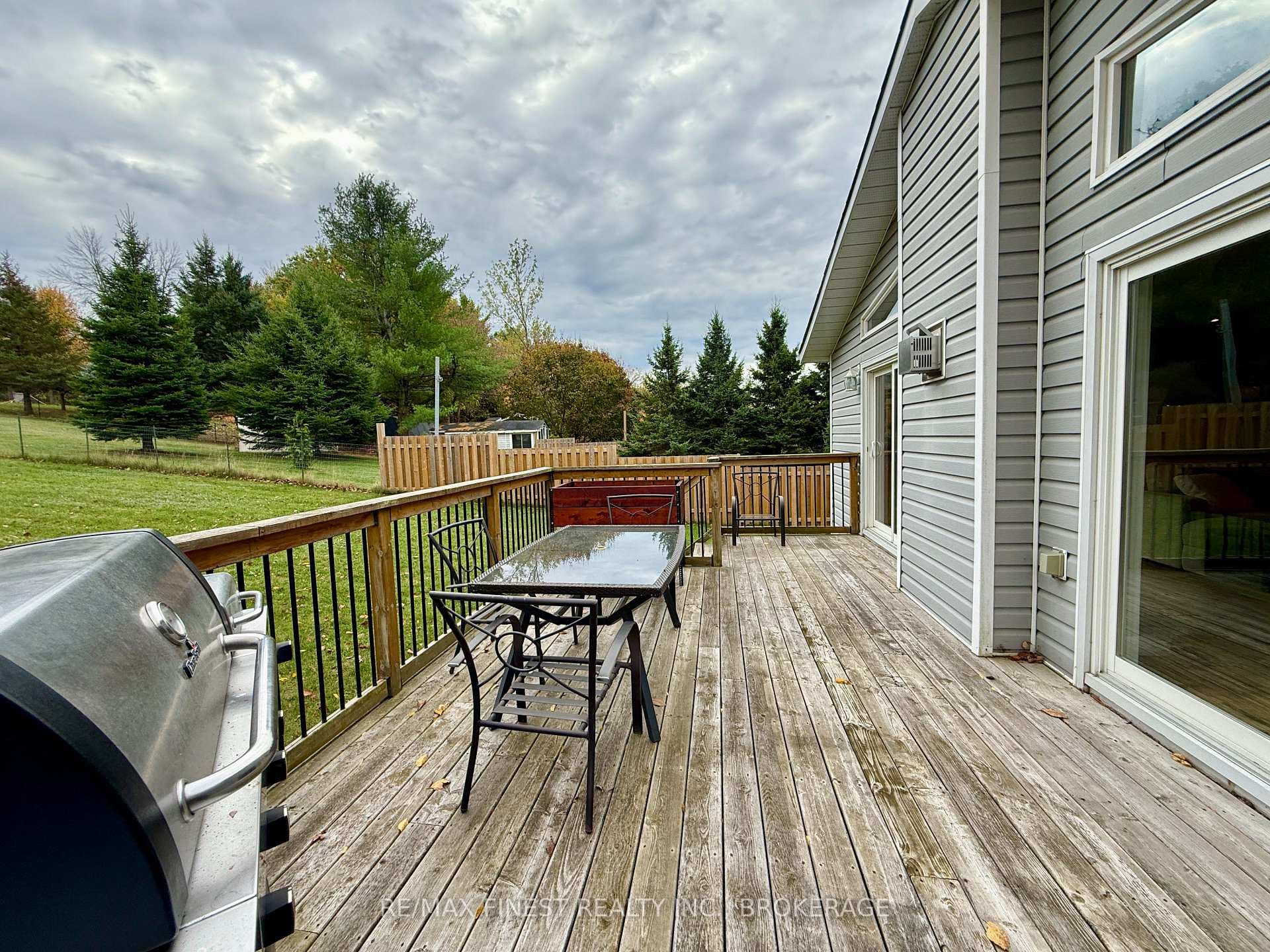 812 Palace Road photo 25