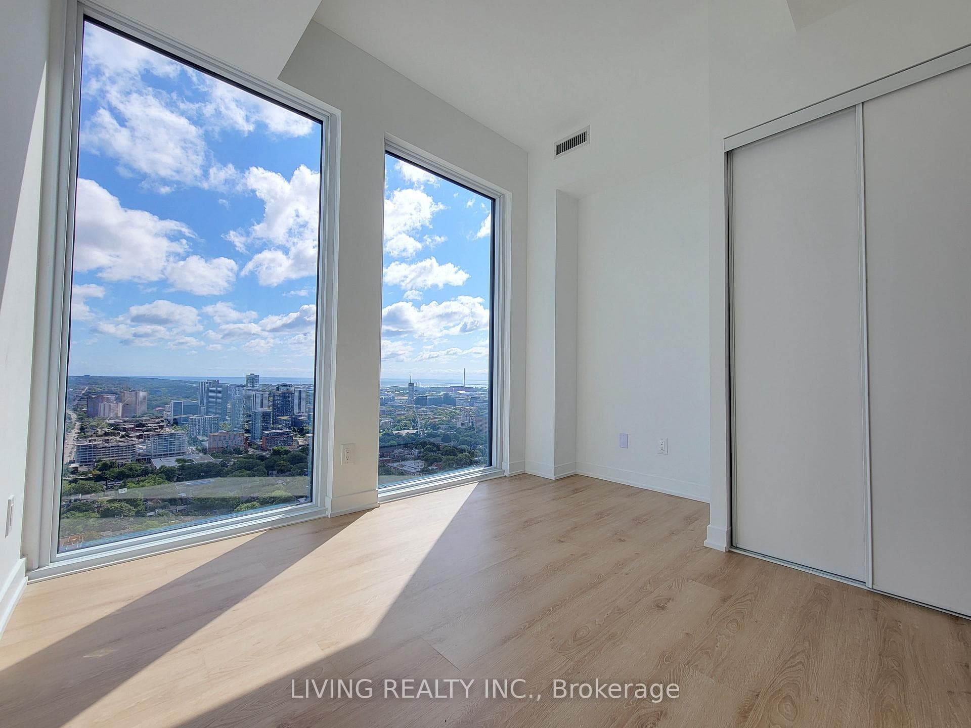 319 Jarvis Street Unit 4515 photo 9