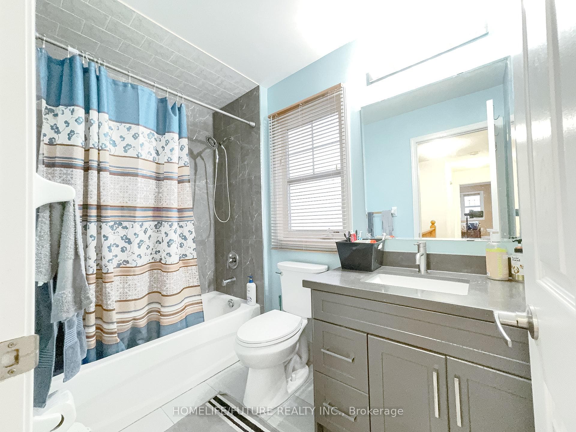 75 Gas Lamp Lane photo 21