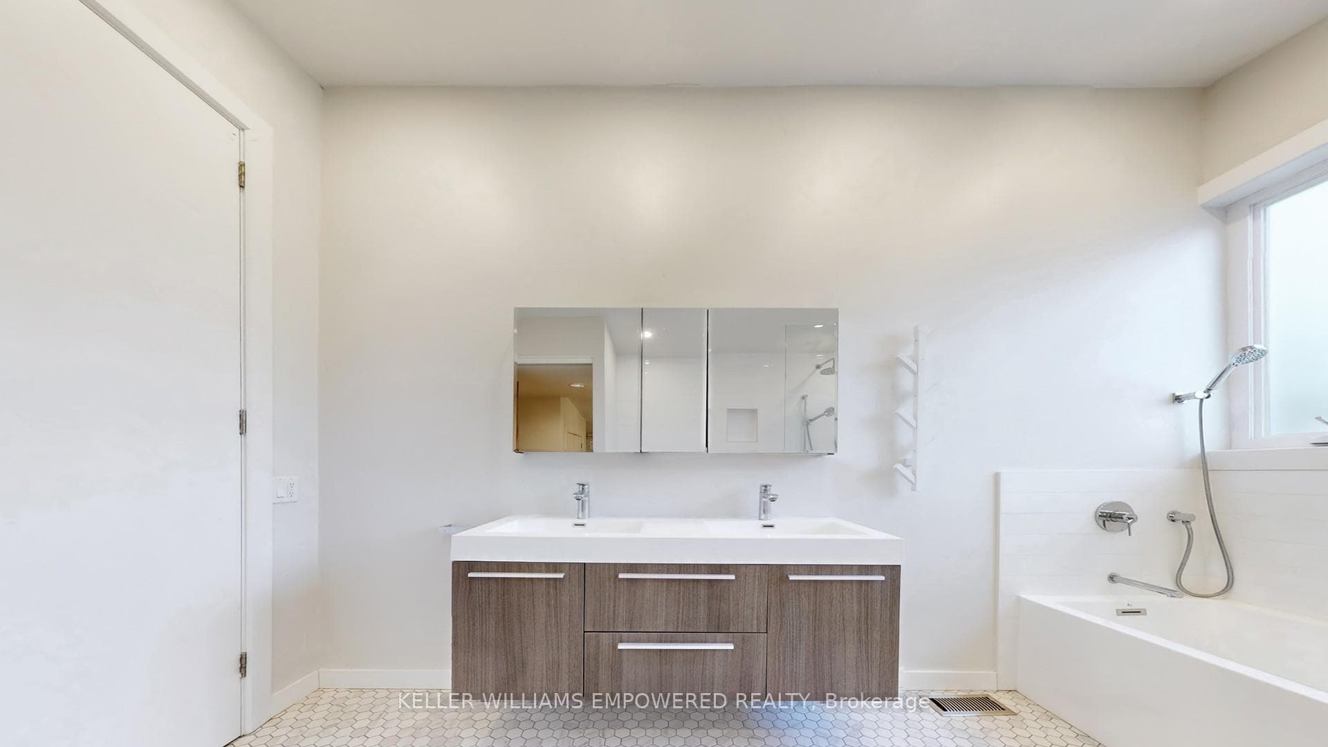 1 Malabar Place photo 34
