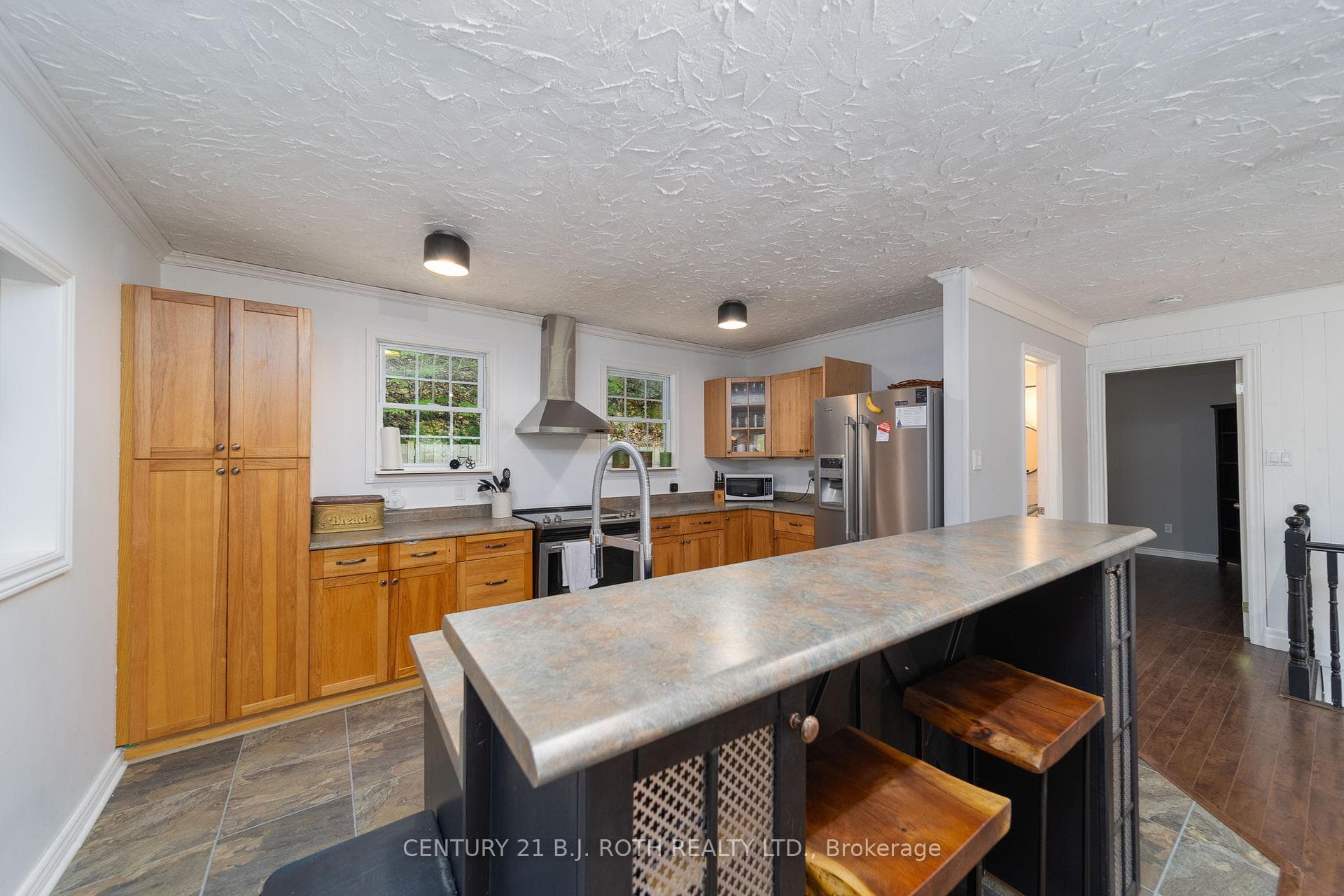 59 Huronwoods Drive photo 14
