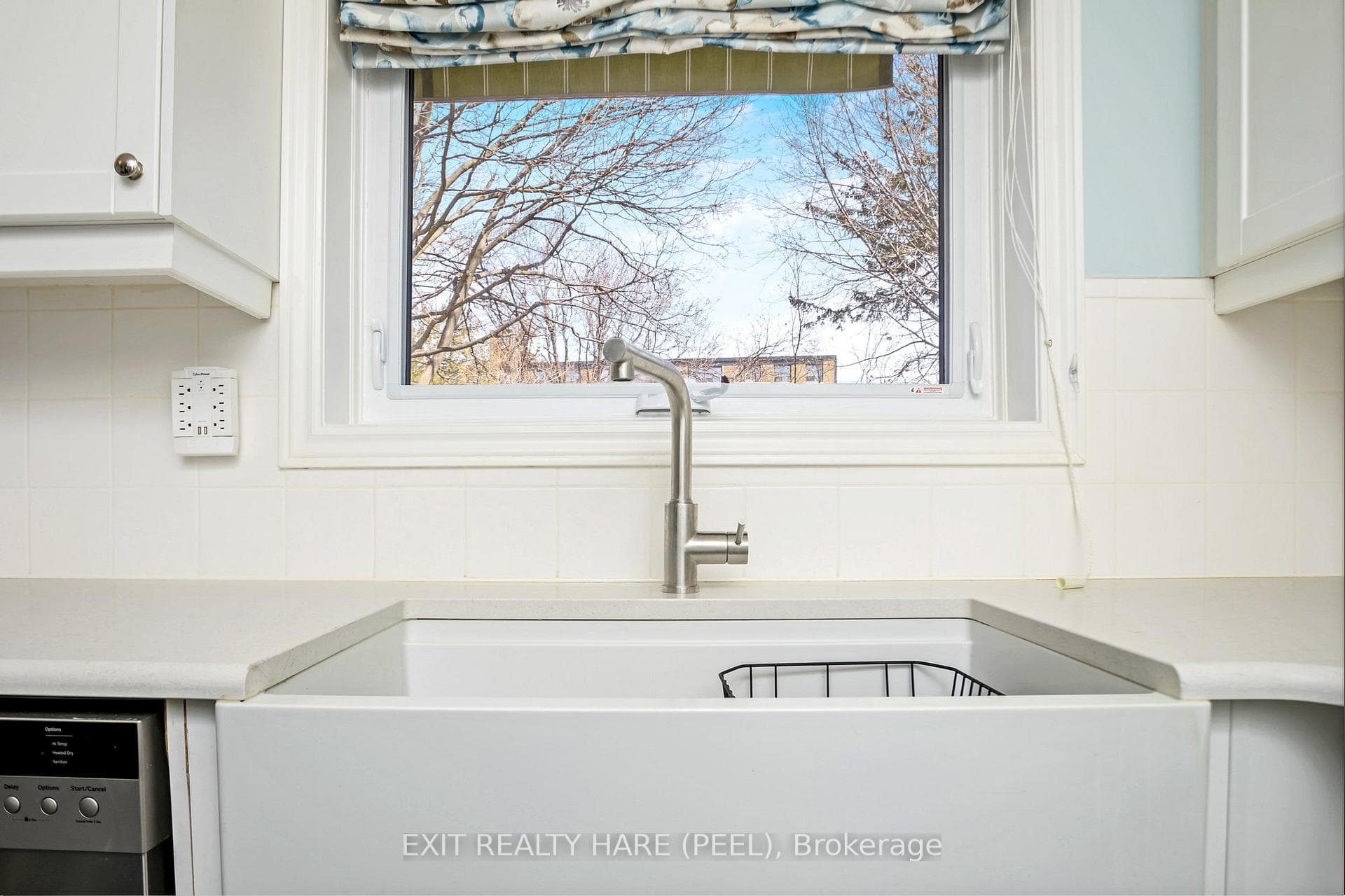 24 Hadrina Street photo 13