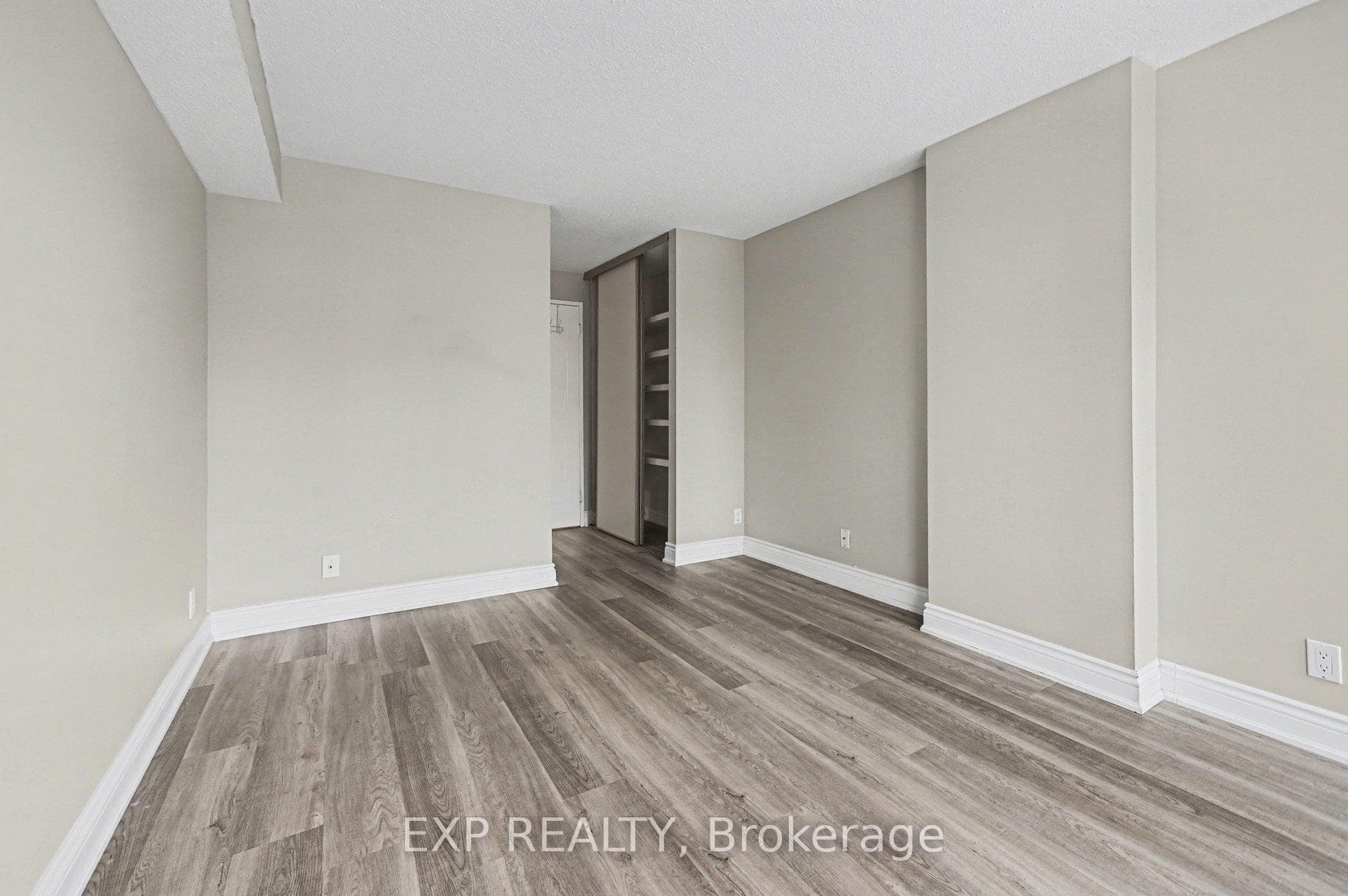 80 Sandcastle Drive Unit 404 photo 12