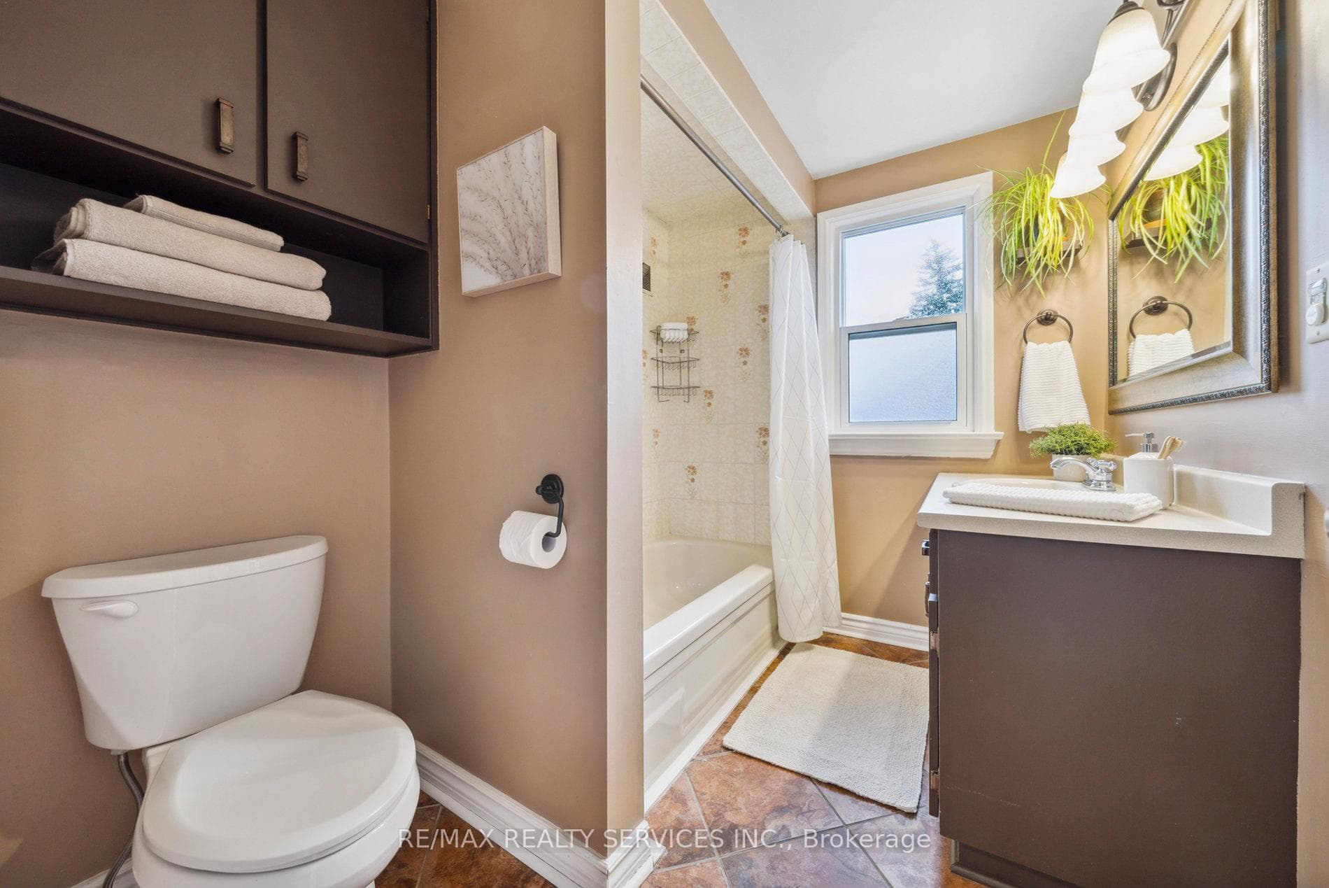 14 Avonmore Street photo 21
