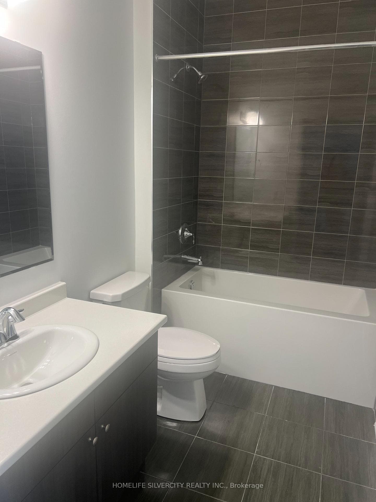 470 Gordon Krantz Avenue Unit 607 photo 12