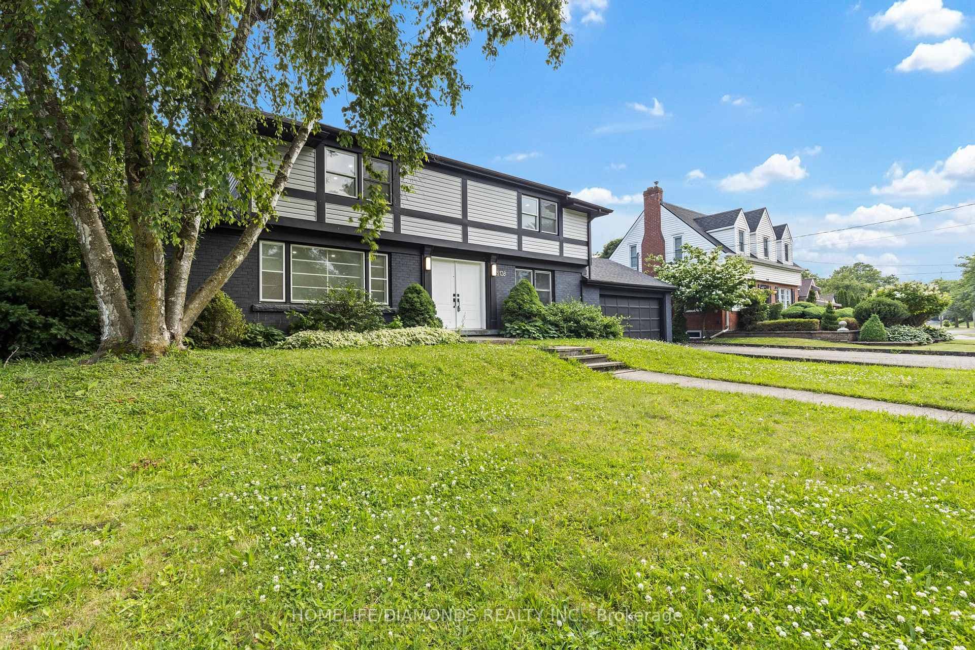 5138 VALLEY Way photo 1