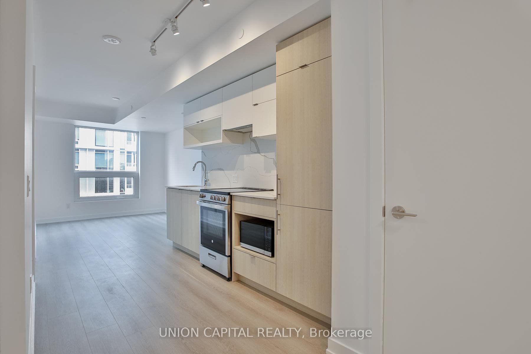 100 Queen Street Unit 2312 photo 7