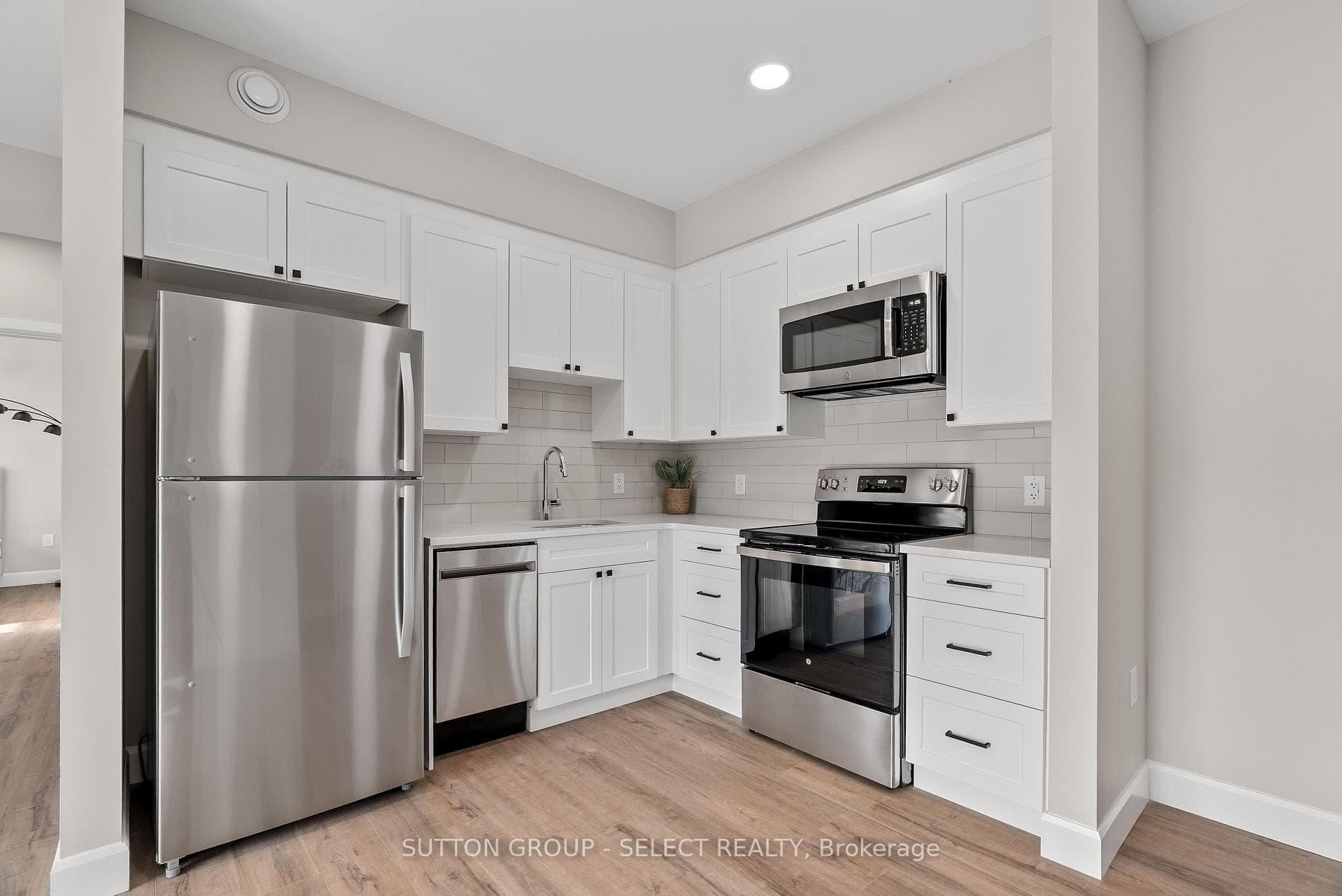 76 Hamilton Street Unit 203 photo 7