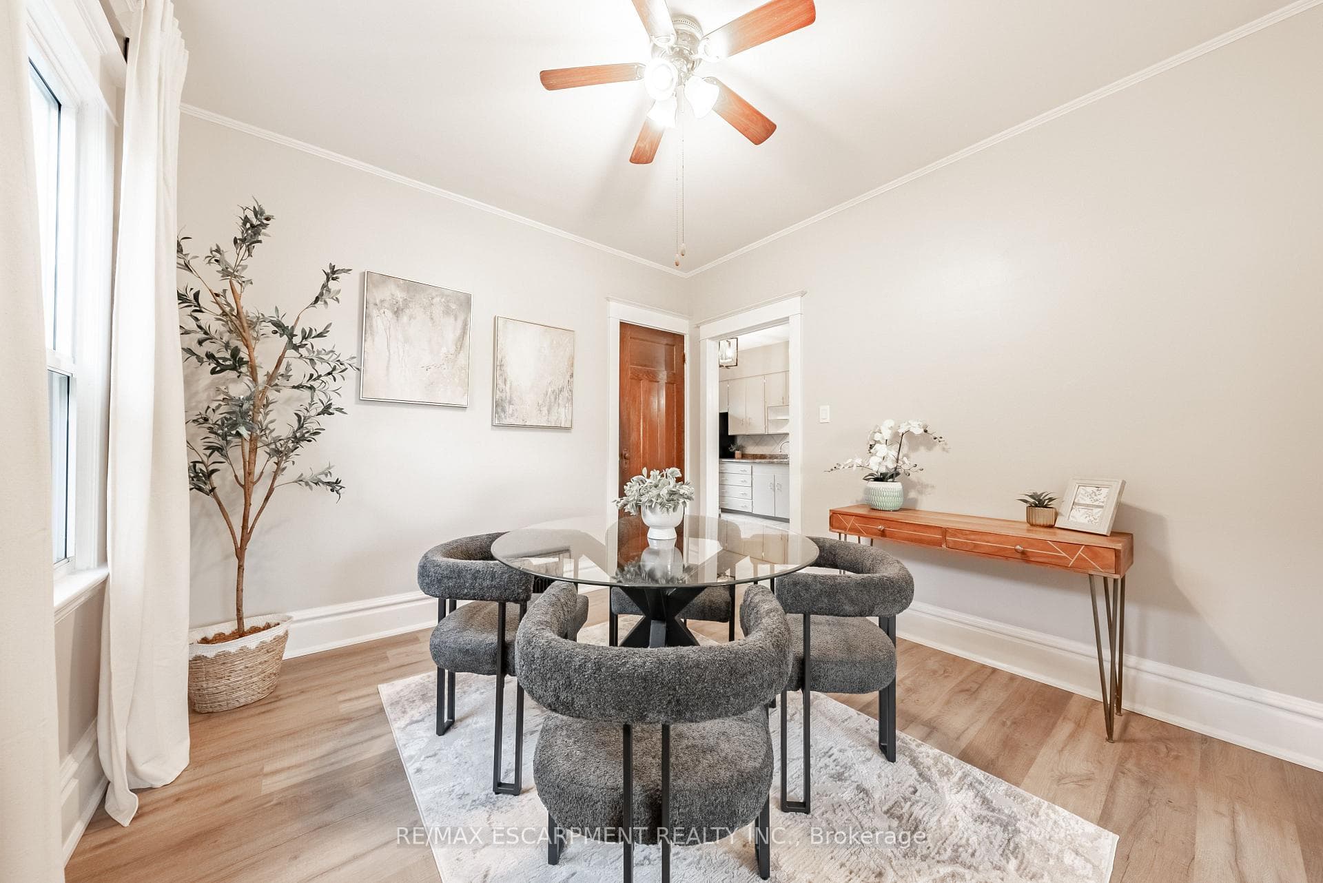 16 Tragina Avenue photo 14