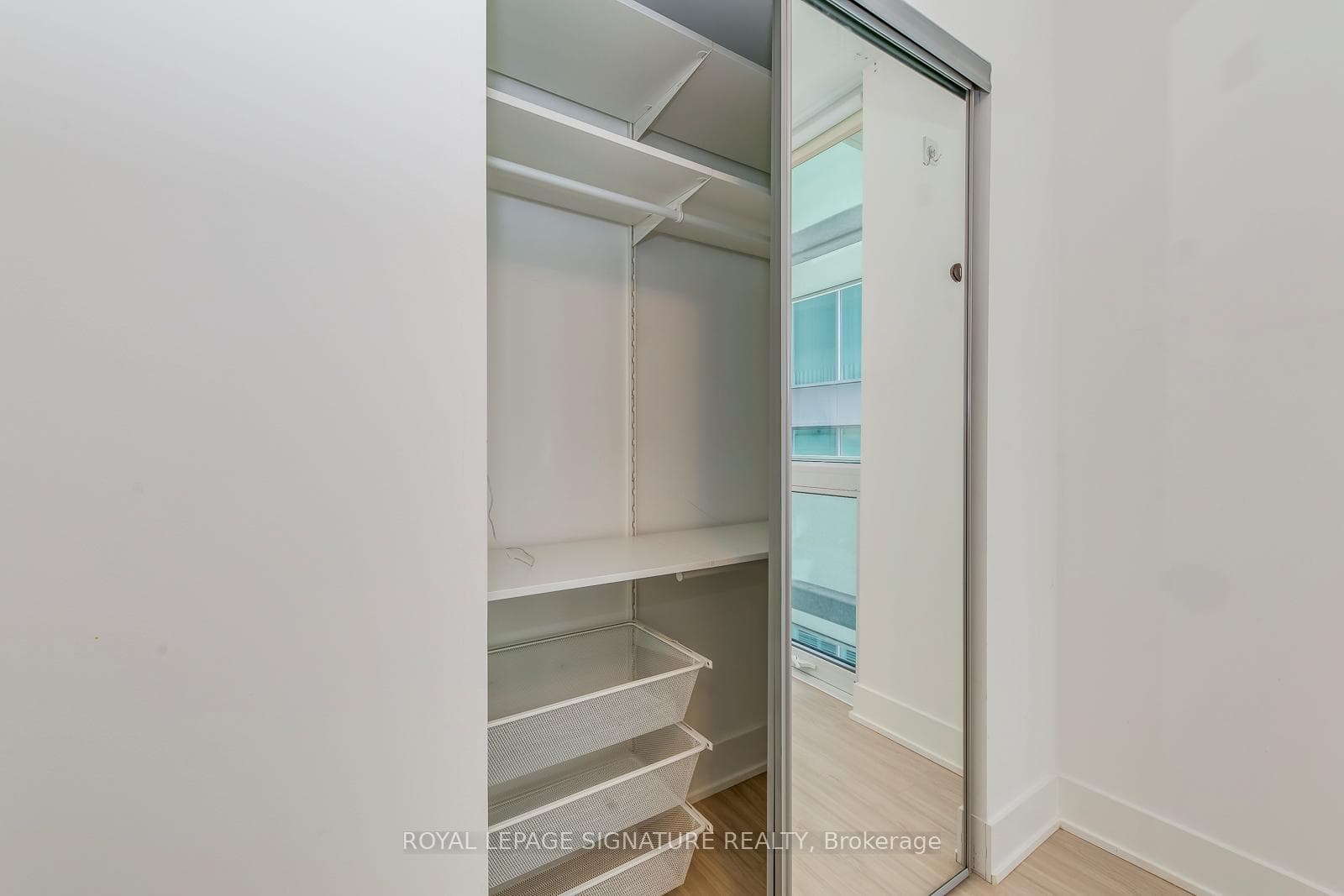 200 Bloor Street Unit 401 photo 30