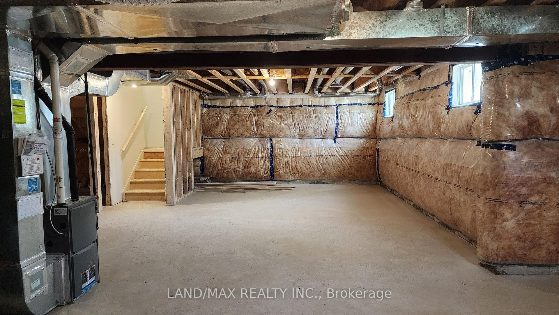 3187 Searidge Street photo 26