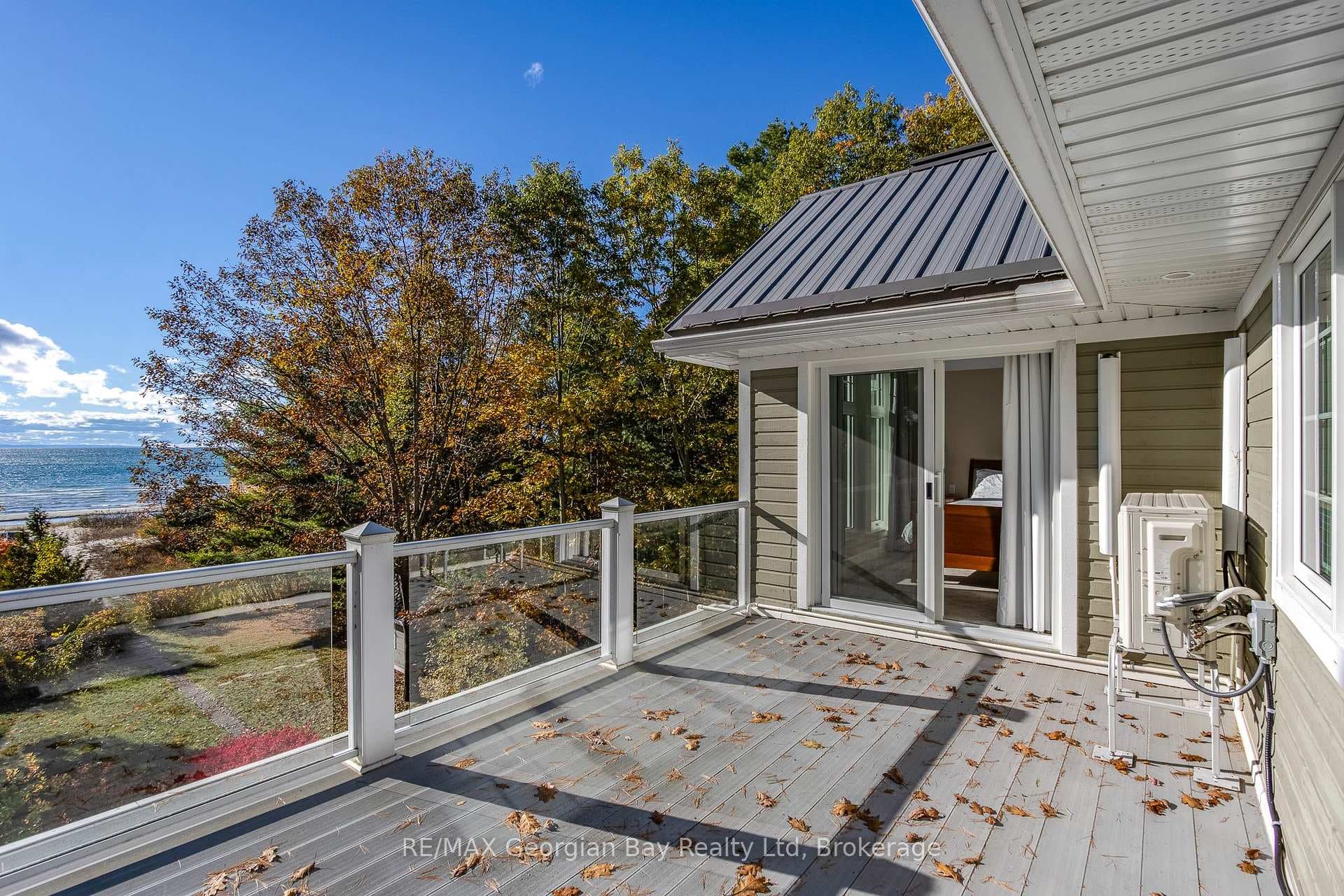 Primary suite deck