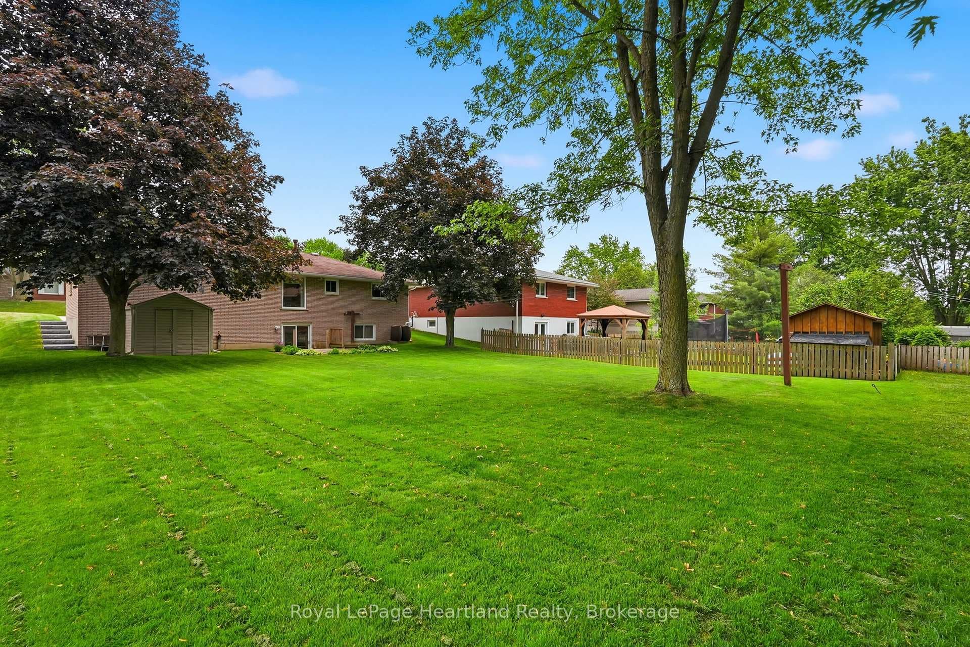 265 Thomas Street photo 31
