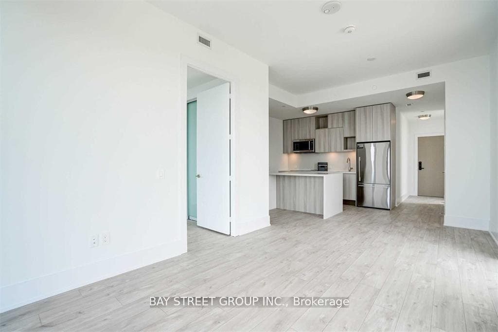 118 Merchants' Wharf Avenue Unit 1022 photo 13