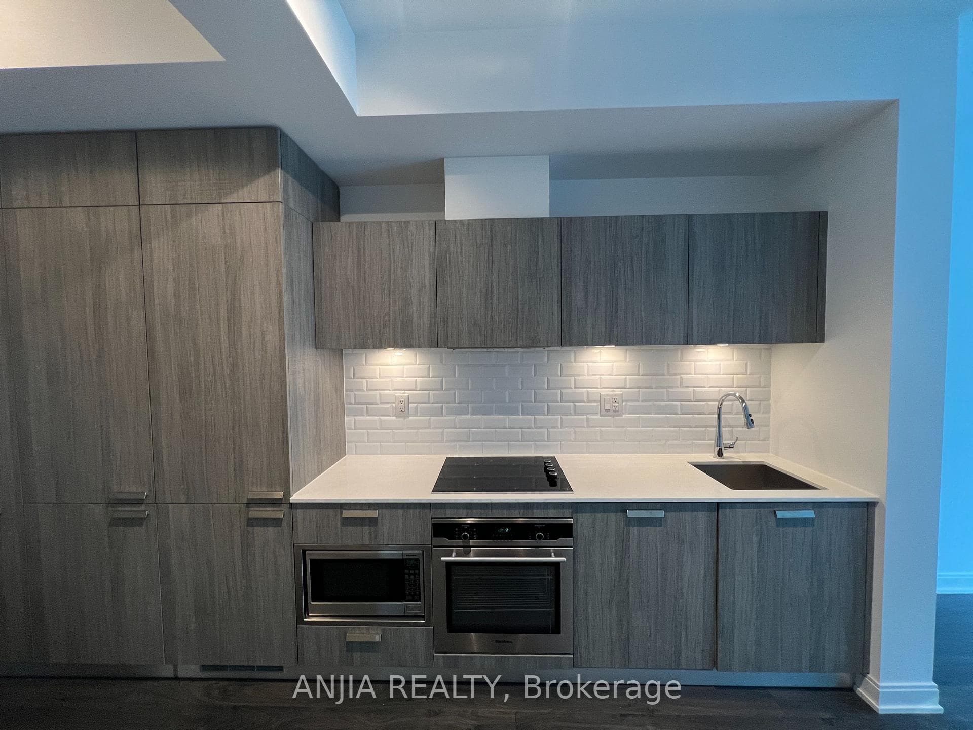 50 Charles Street Unit 2709 photo 10