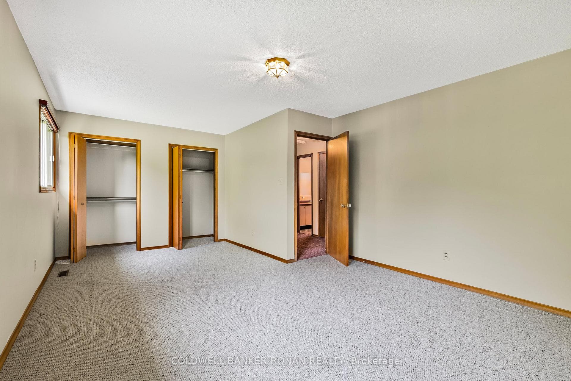 7258 2nd Line photo 25