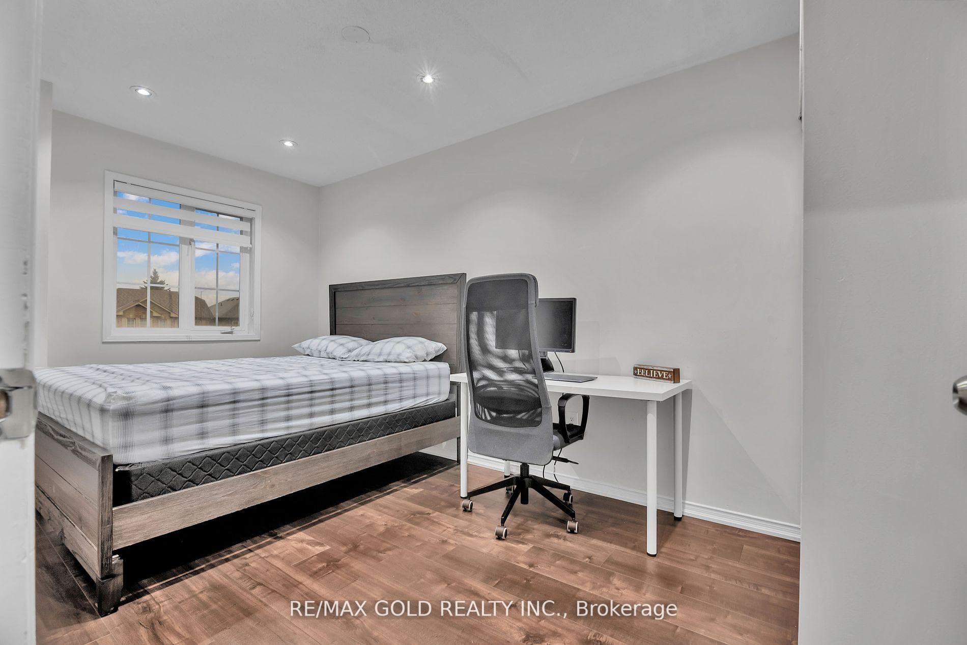 40 Elmpark Court photo 28