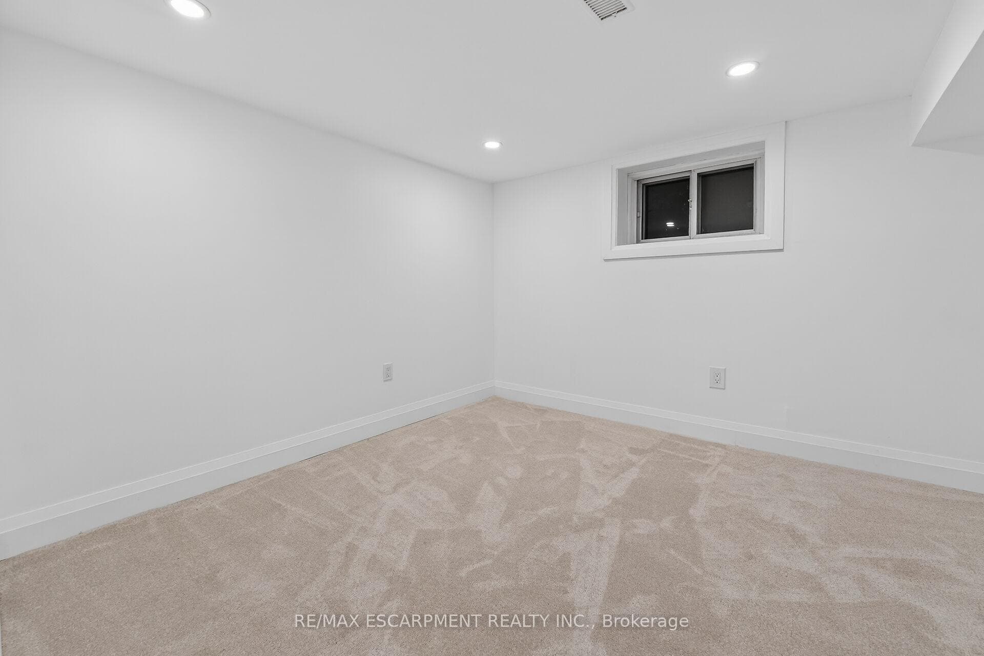 101 Houghton Avenue photo 28