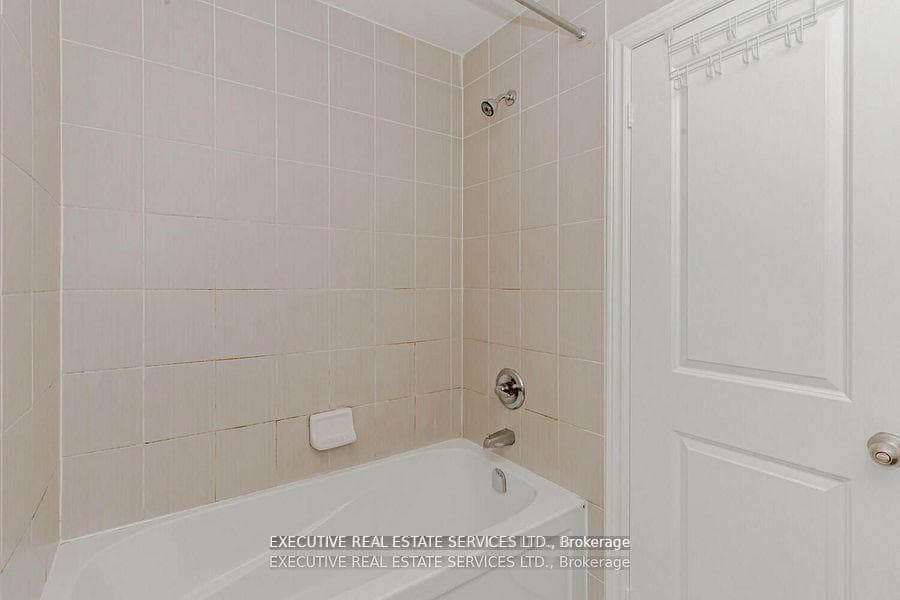 43 Pearman Crescent photo 14