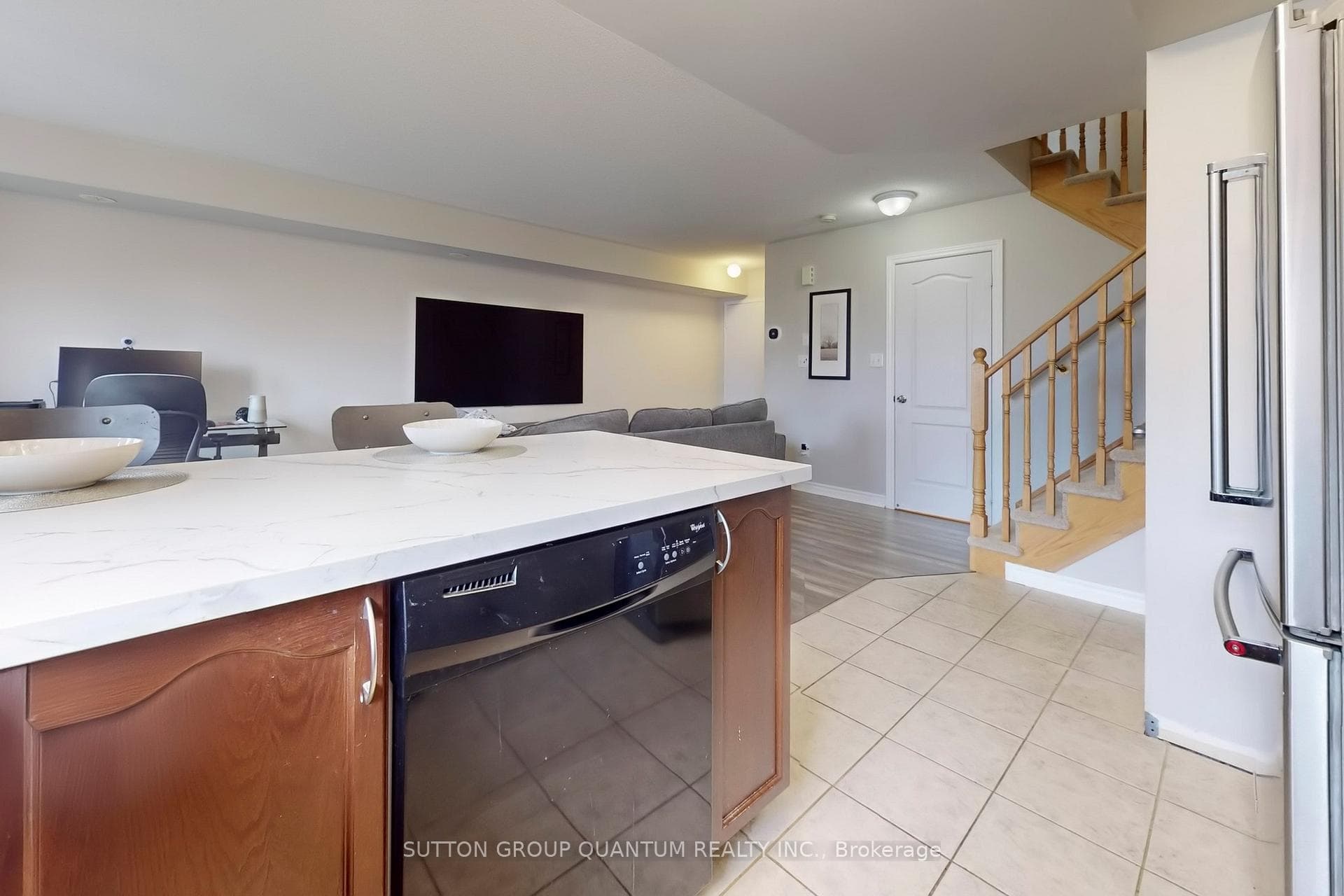 2468 Post Road Unit 10 photo 12