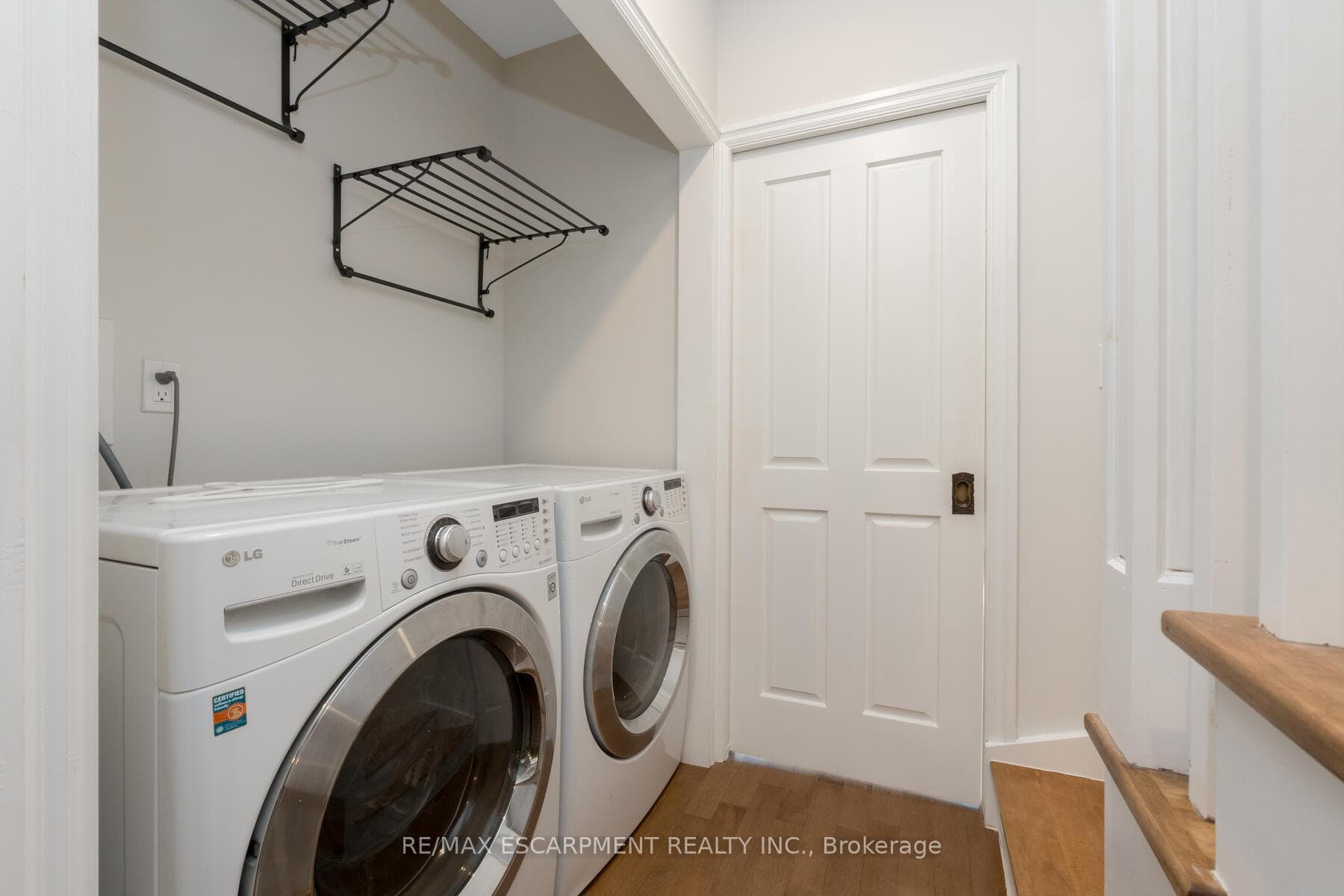 34 Salisbury Avenue photo 15