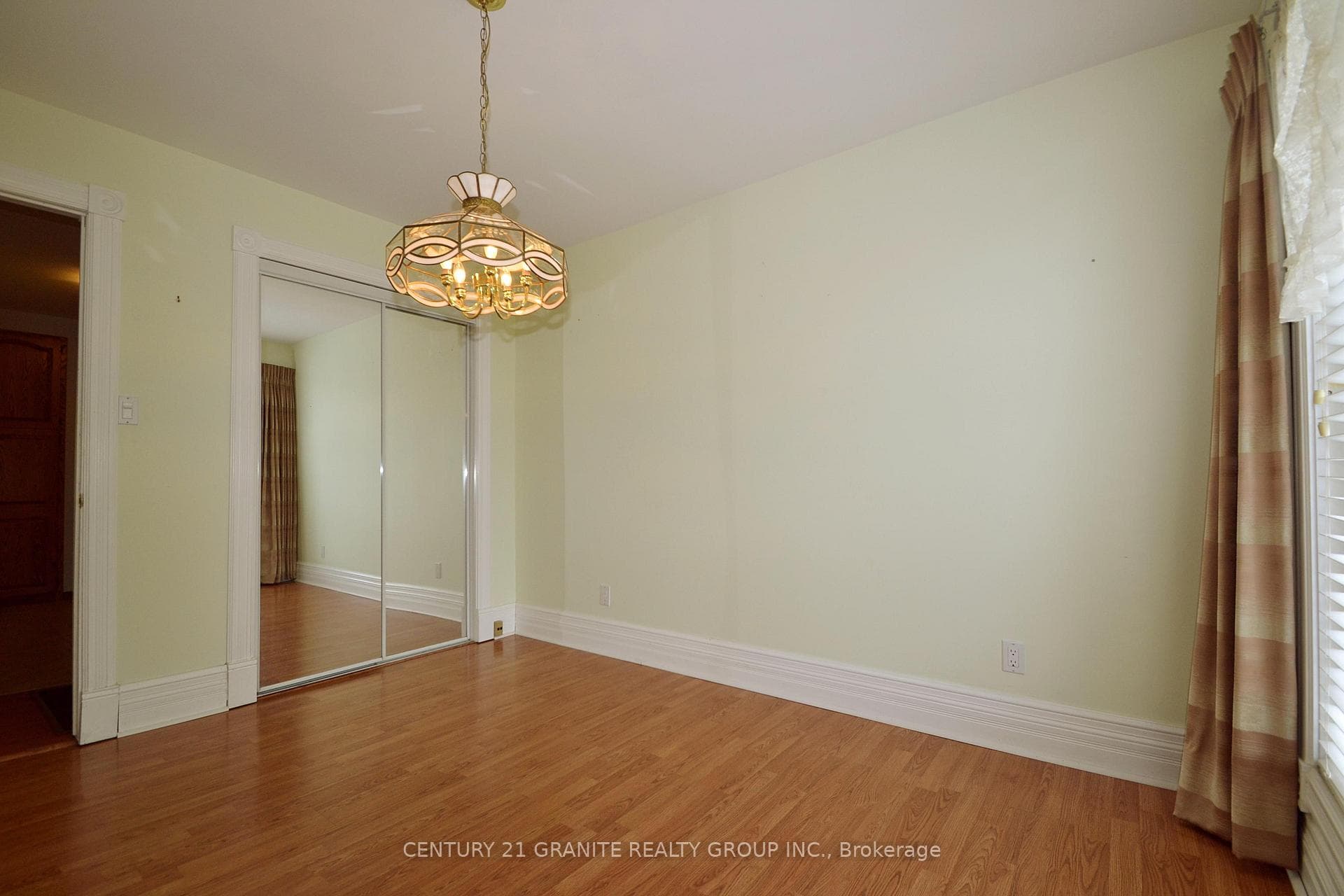 257 Hastings Street photo 21